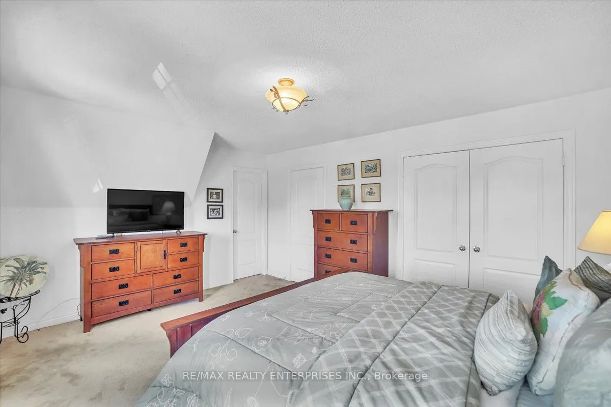 18 Southcrest Court
