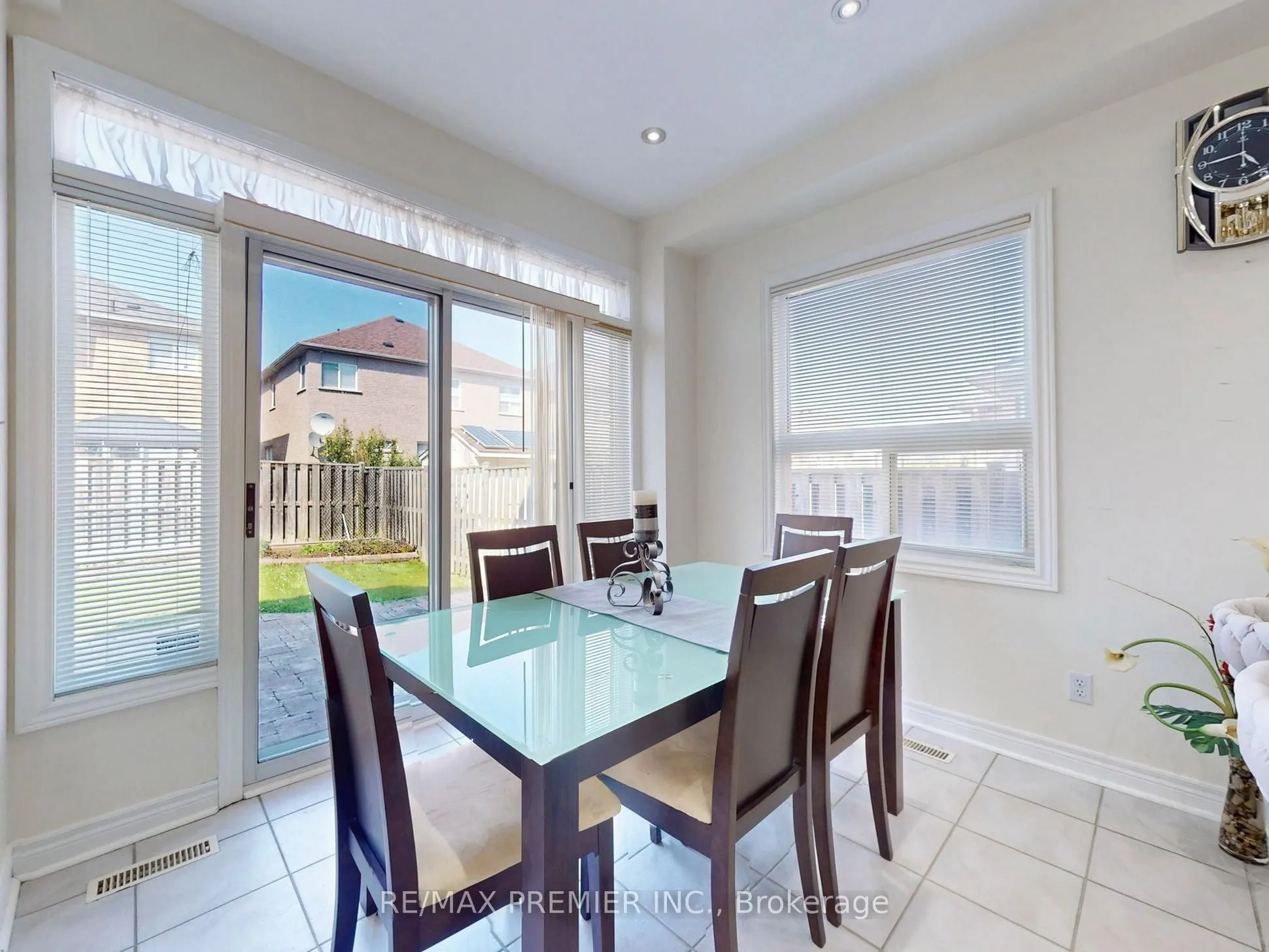 5869 Yachtsman Crossing