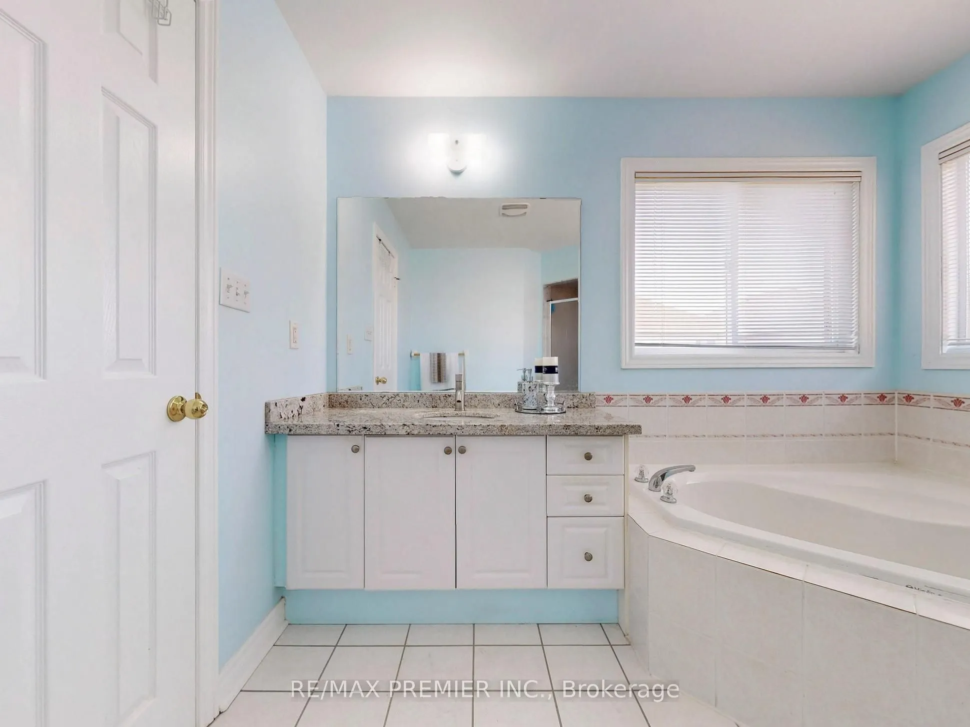 5869 Yachtsman Crossing