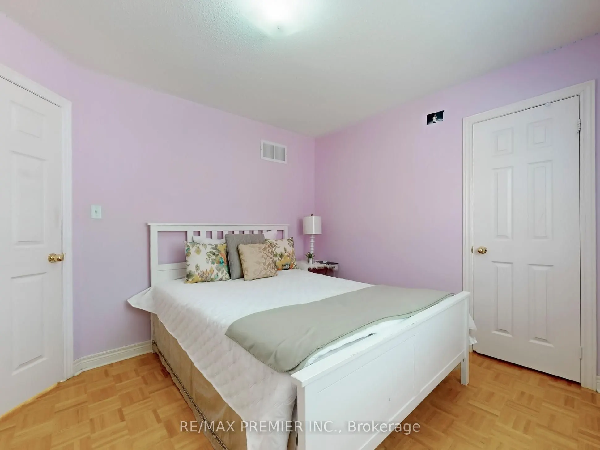 5869 Yachtsman Crossing