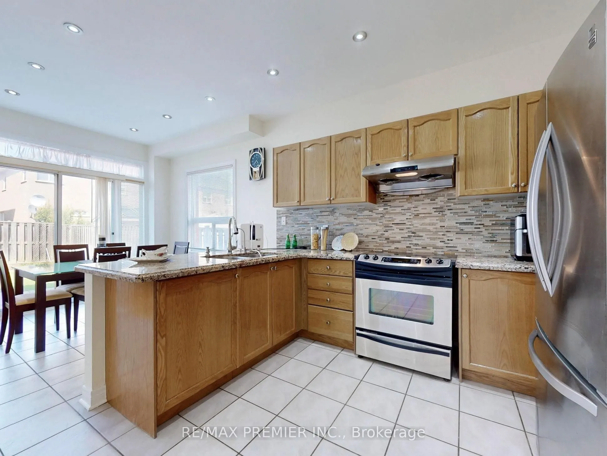 5869 Yachtsman Crossing