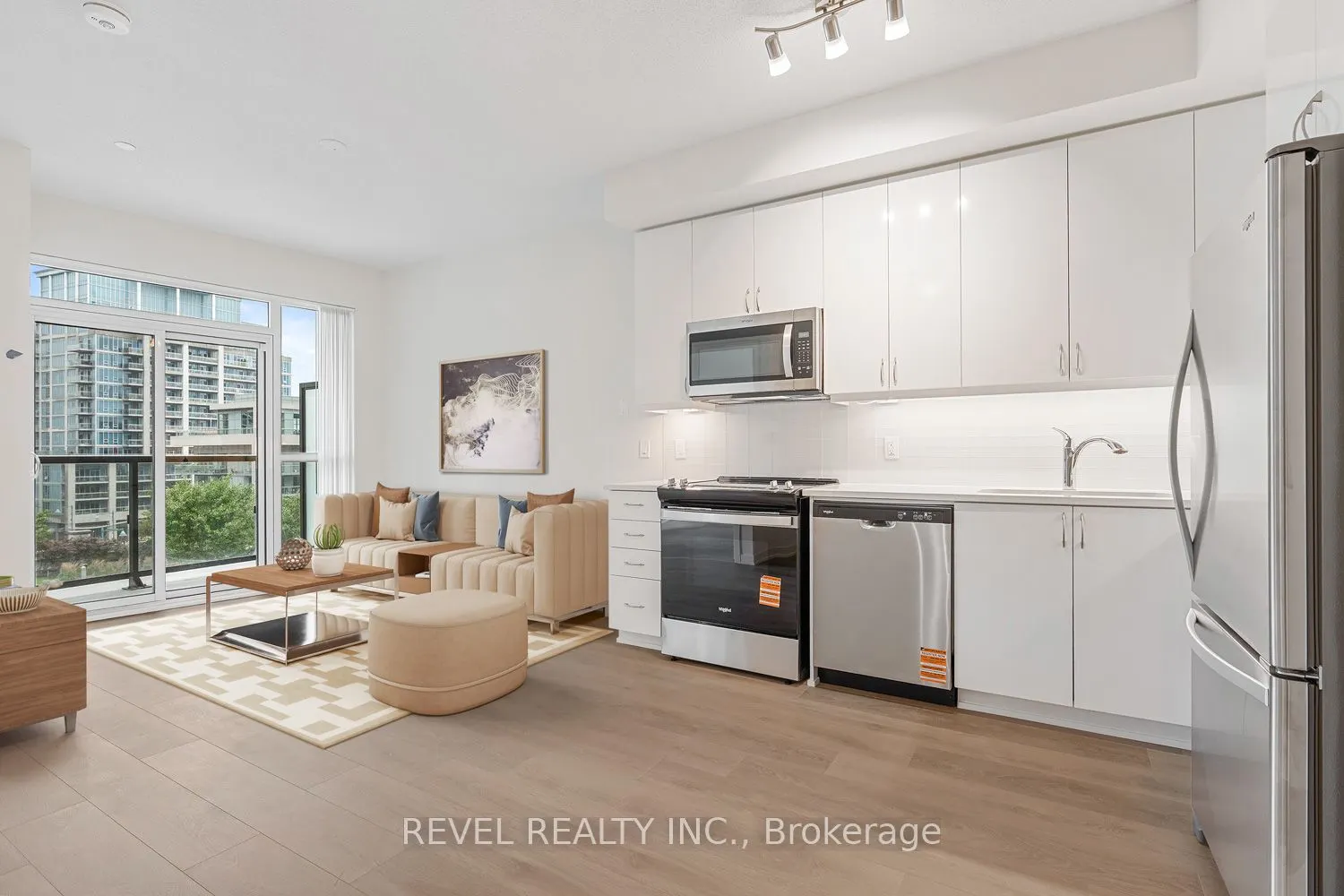 38 Annie Craig Drive, #512