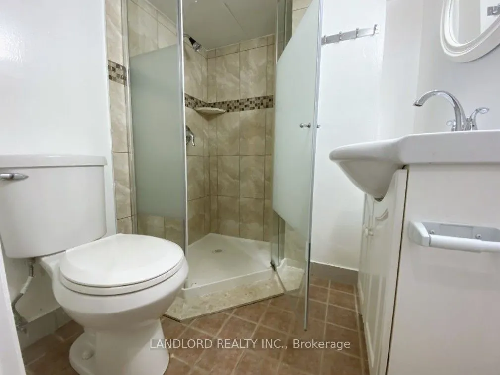 92 Holwood Avenue, #Lower