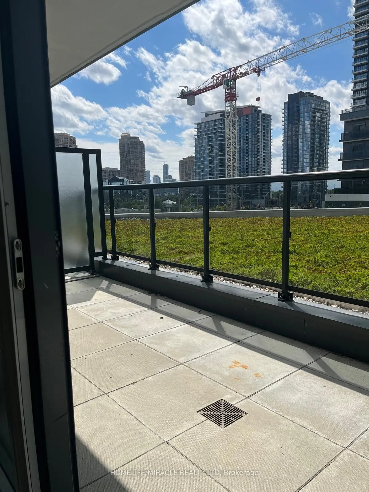 5105 Hurontario Street, #332