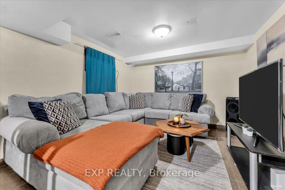 21 Kanarick Crescent