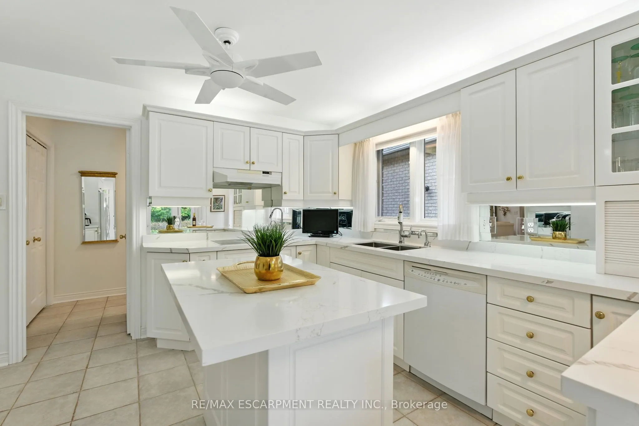 1104 Crofton Way