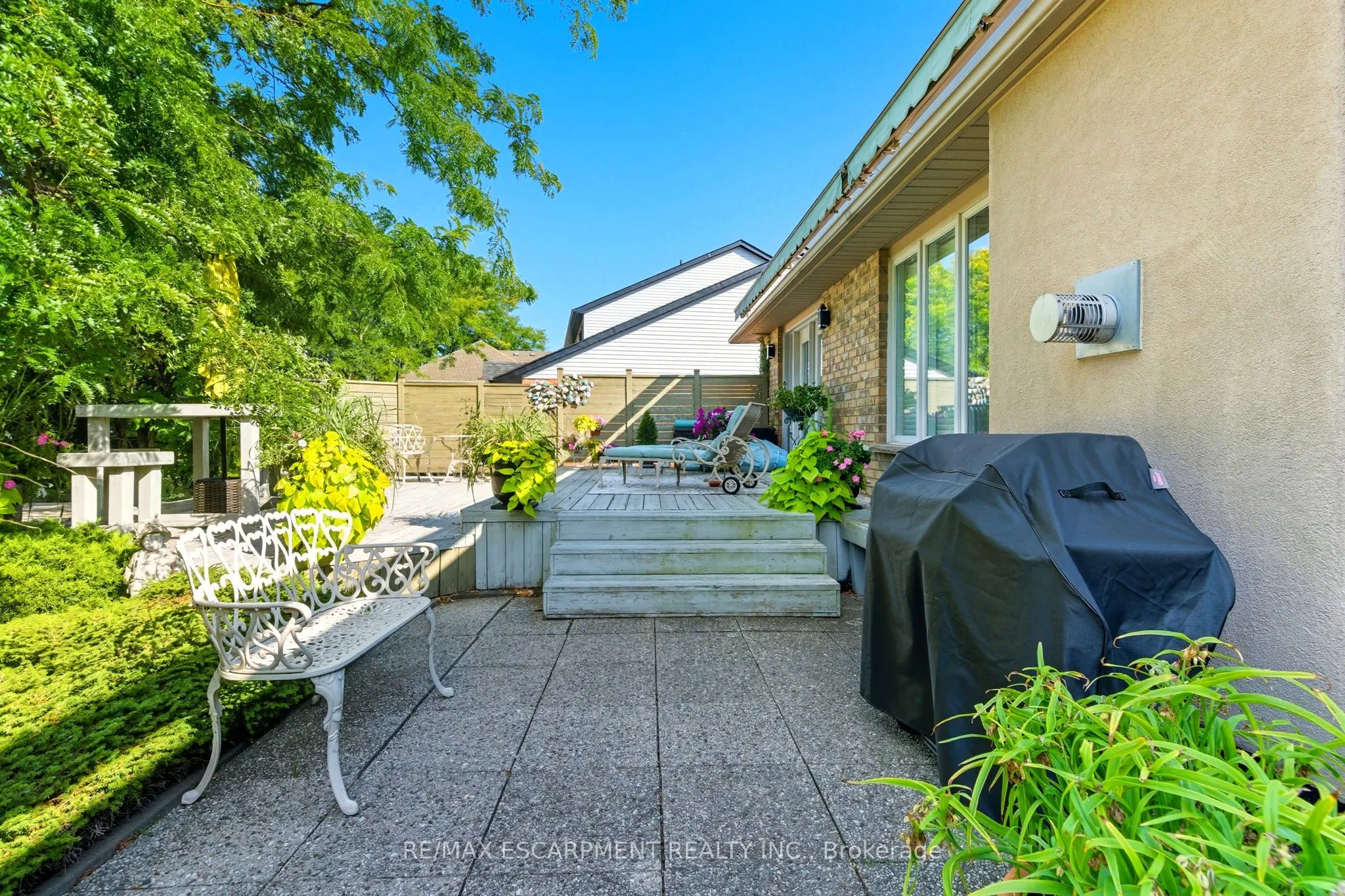 1104 Crofton Way
