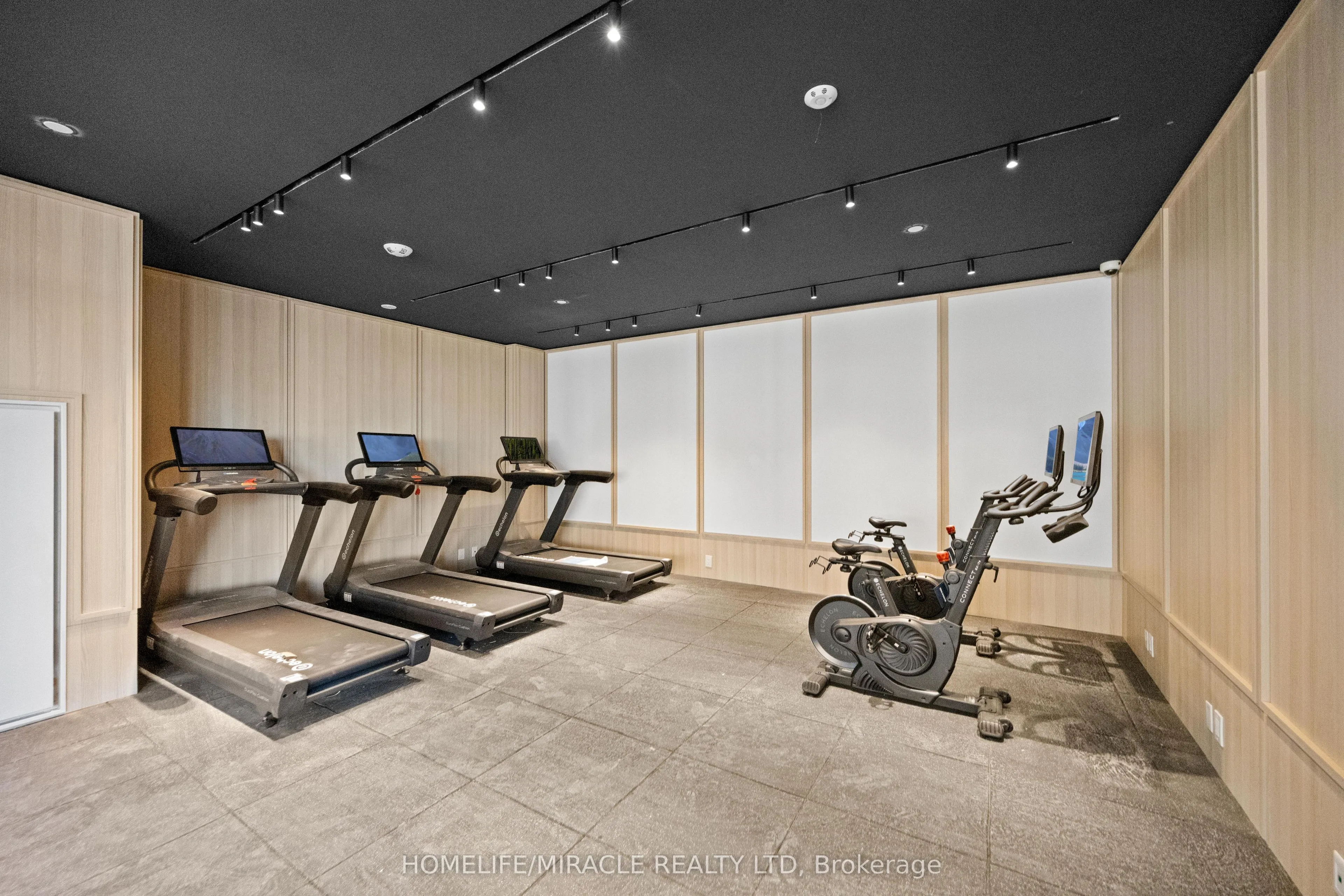 3079 Trafalgar Road, #606