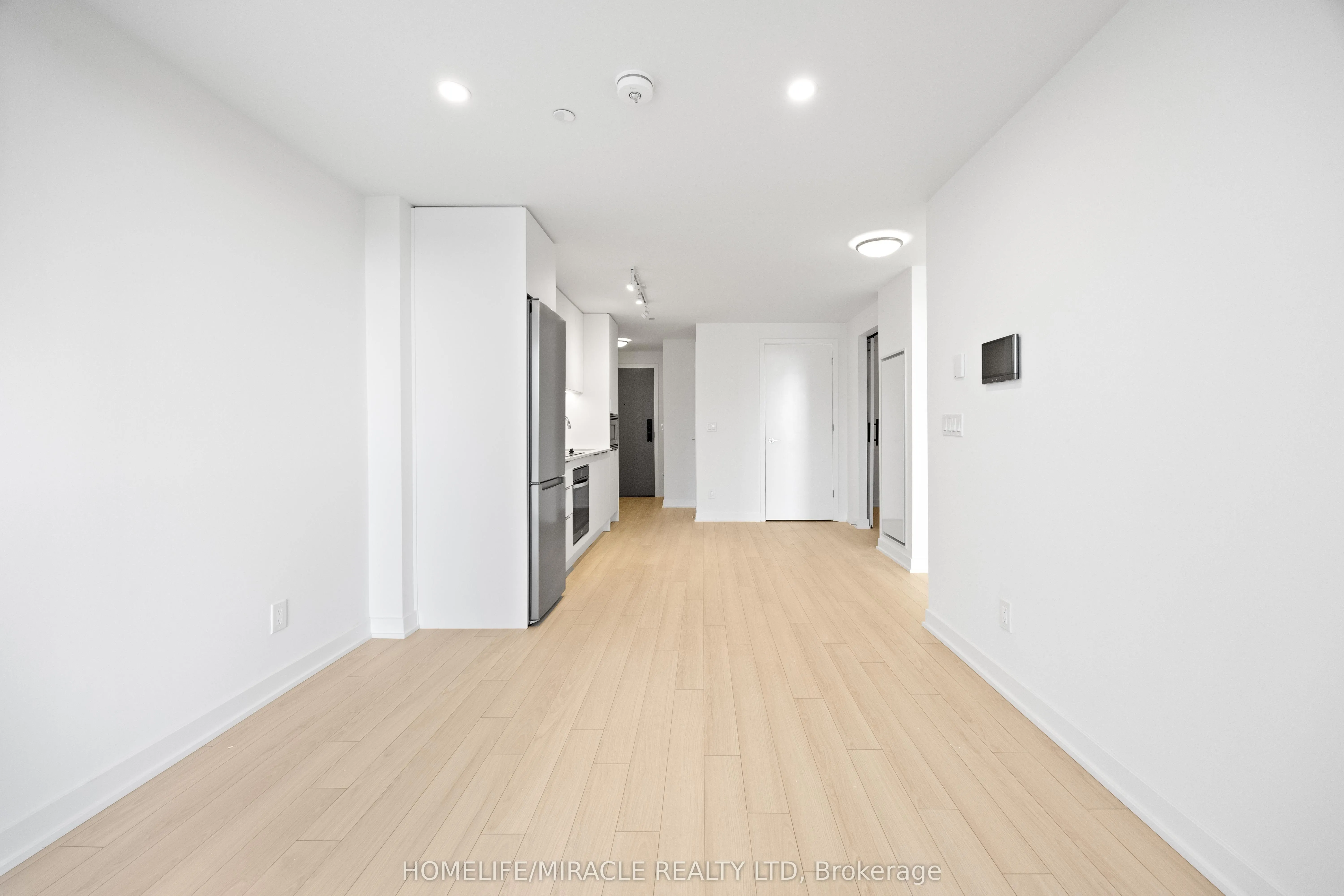 3079 Trafalgar Road, #606