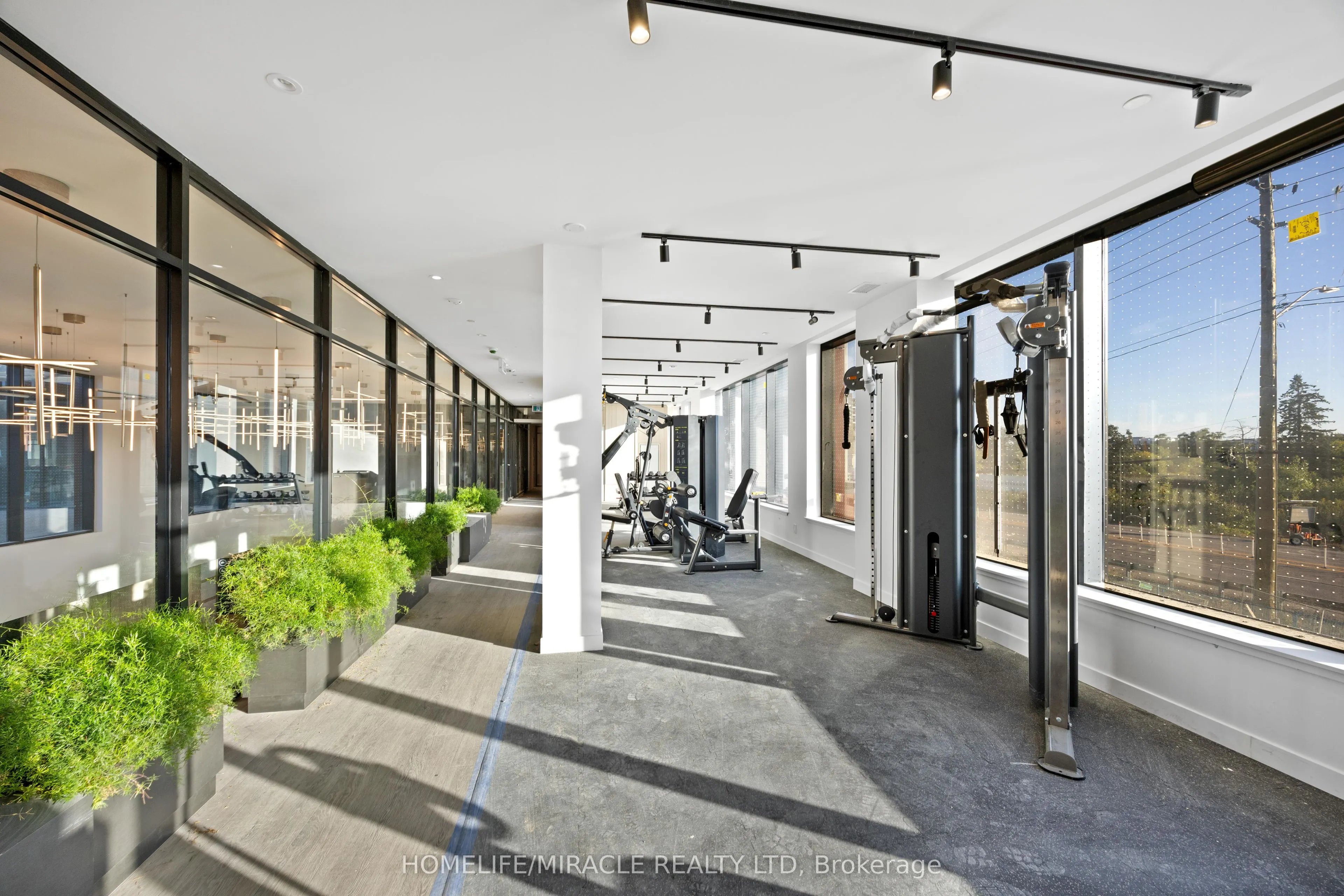 3079 Trafalgar Road, #606