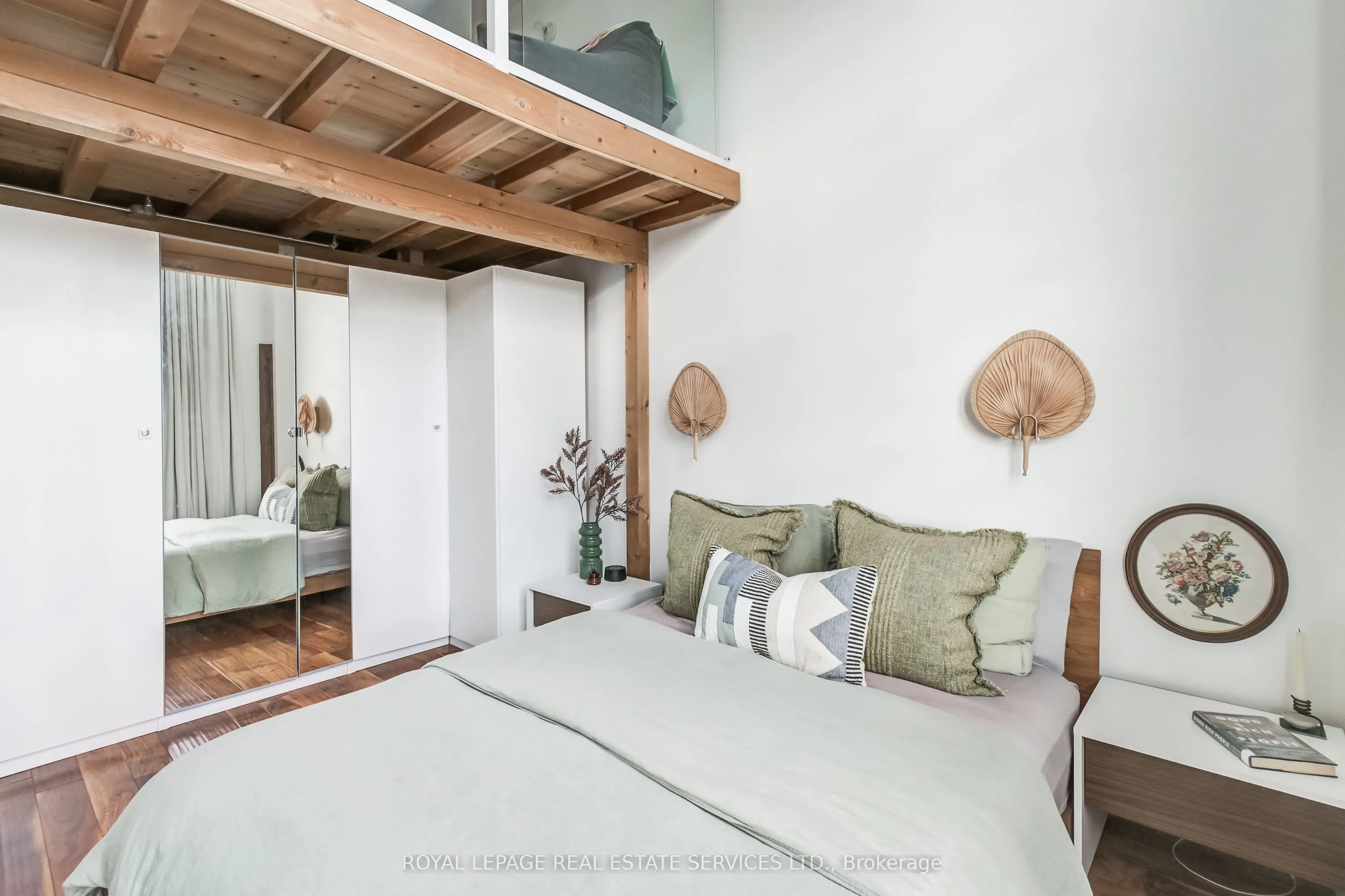1001 Roselawn Avenue, #126
