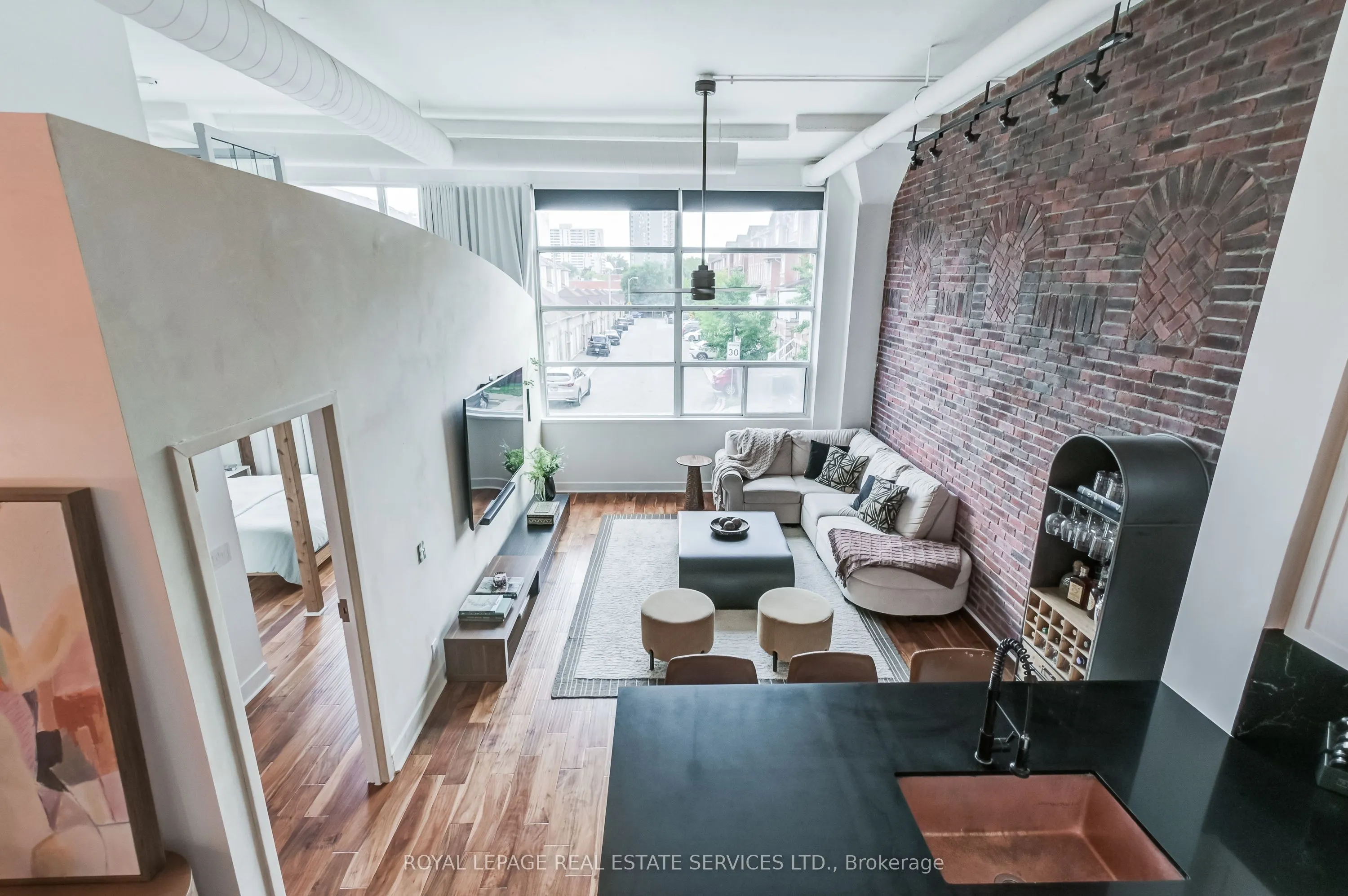 1001 Roselawn Avenue, #126