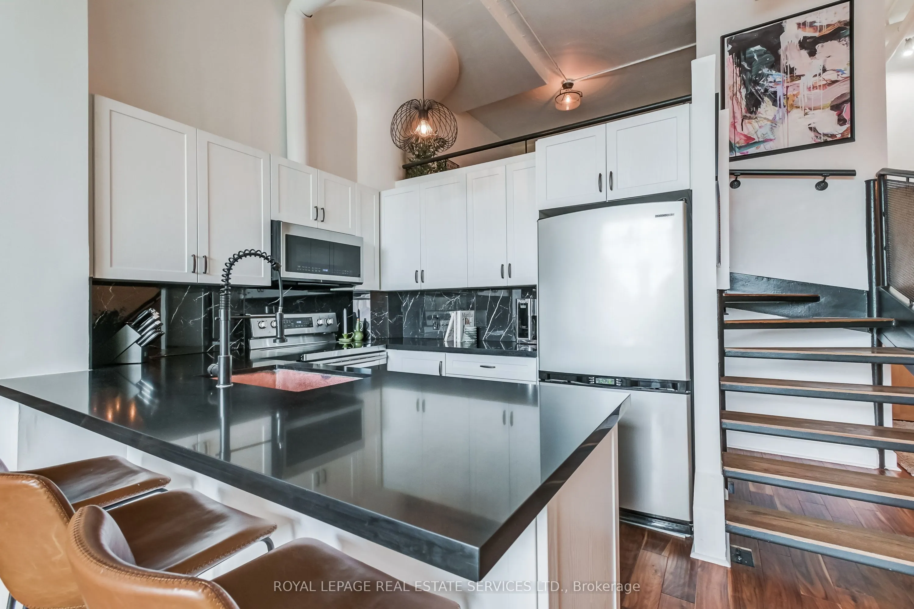 1001 Roselawn Avenue, #126