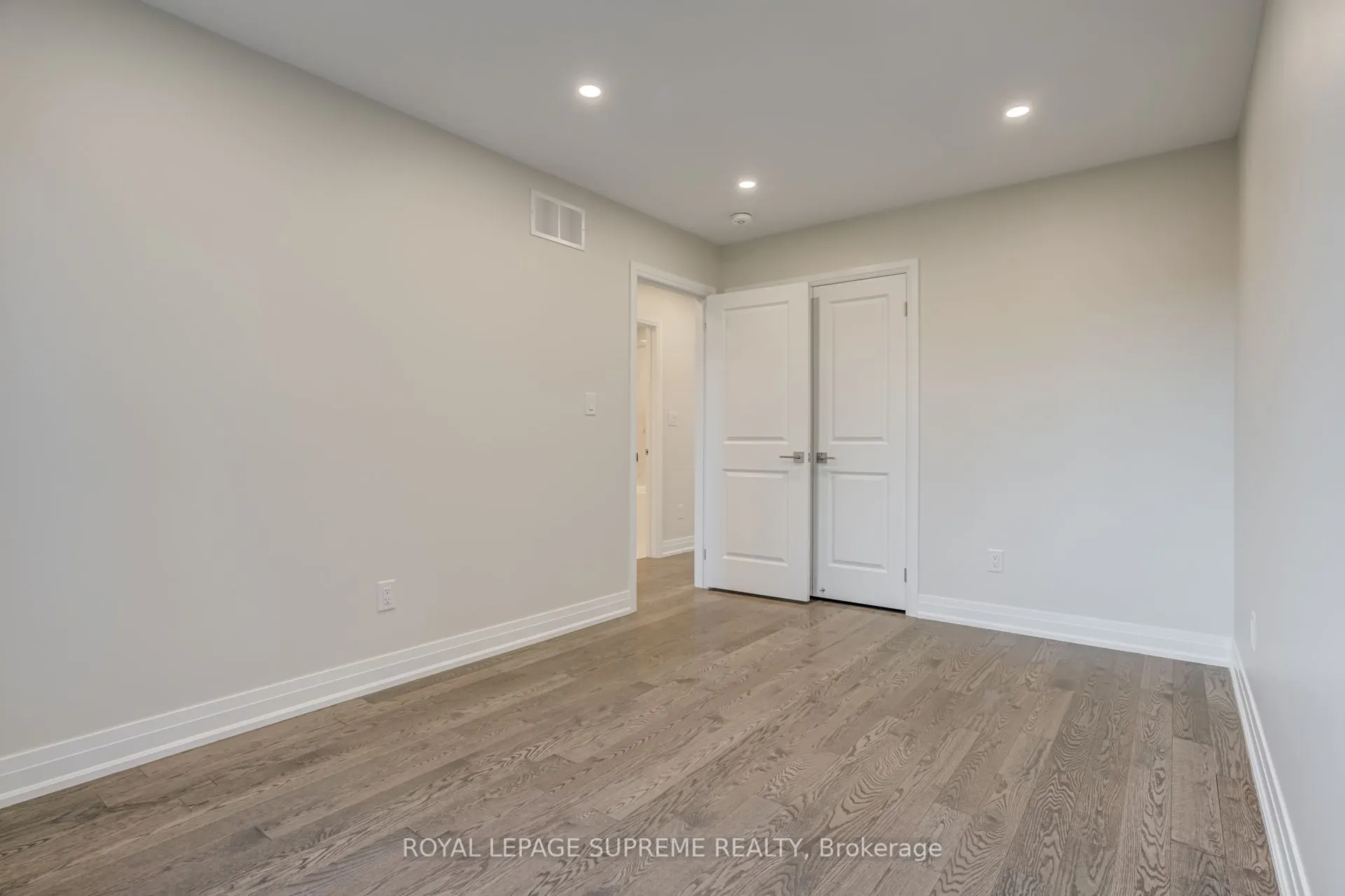 83 Clairton Crescent