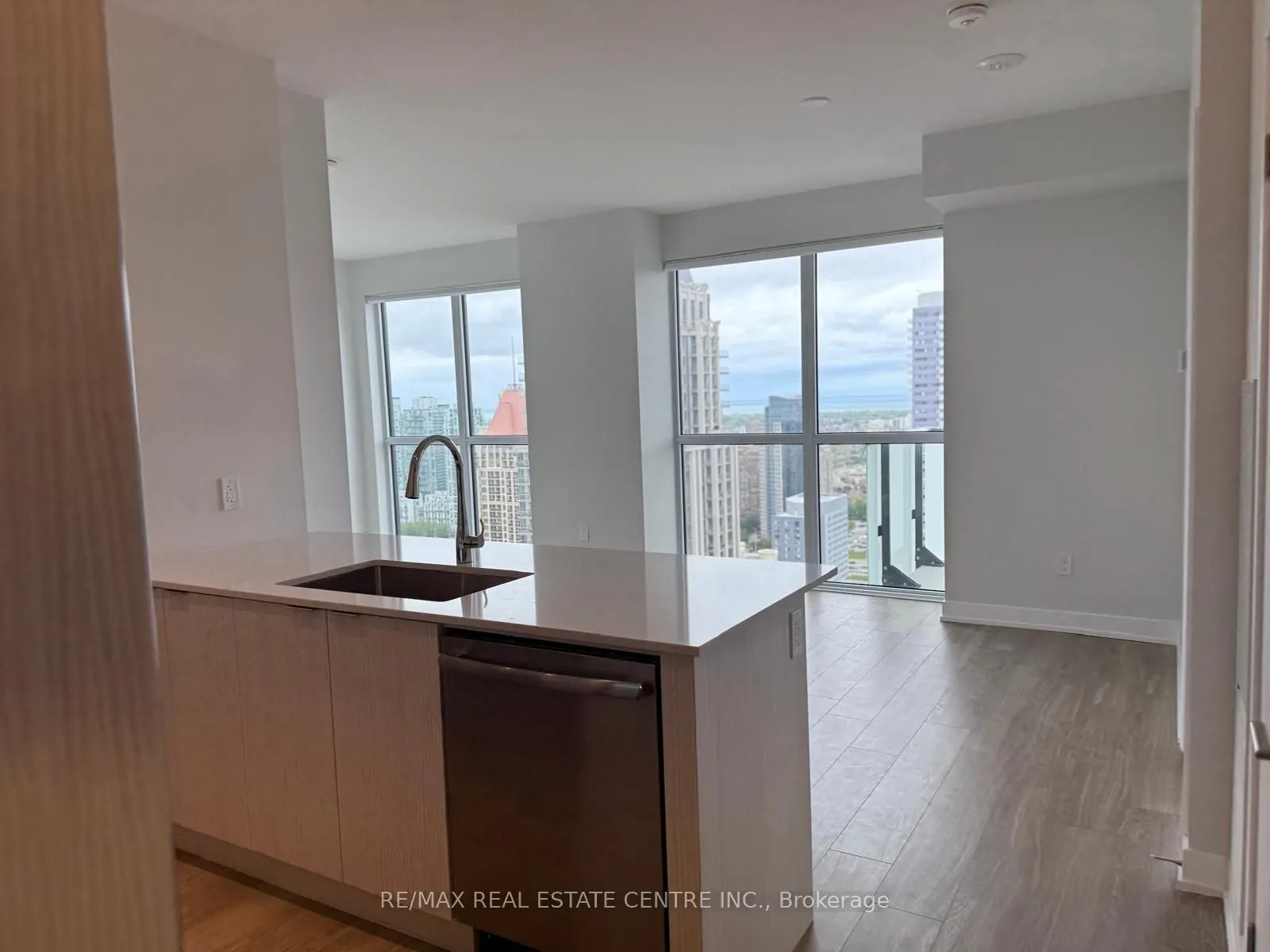 430 Square One Drive, #3303