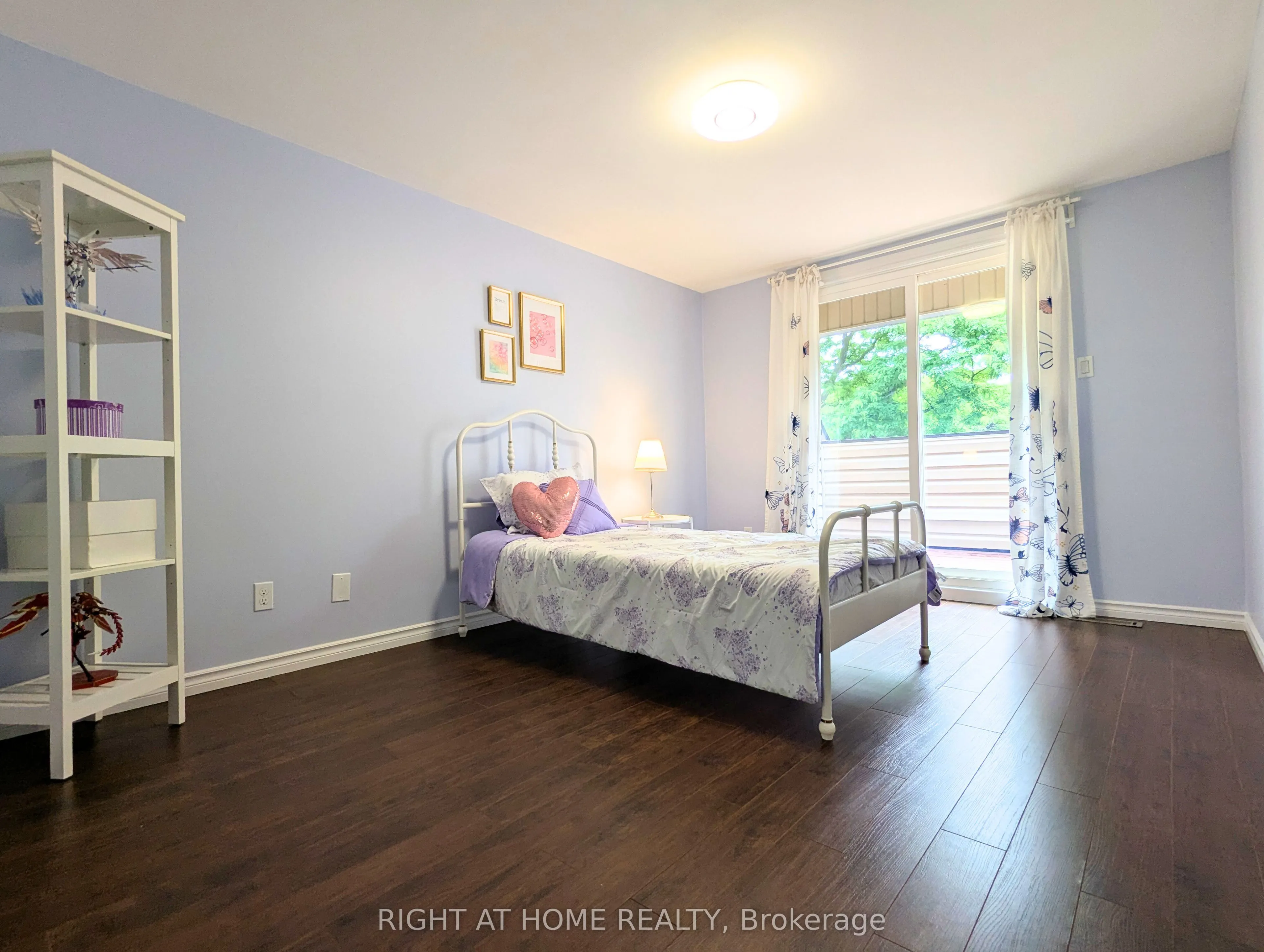 2599 Inlake Court