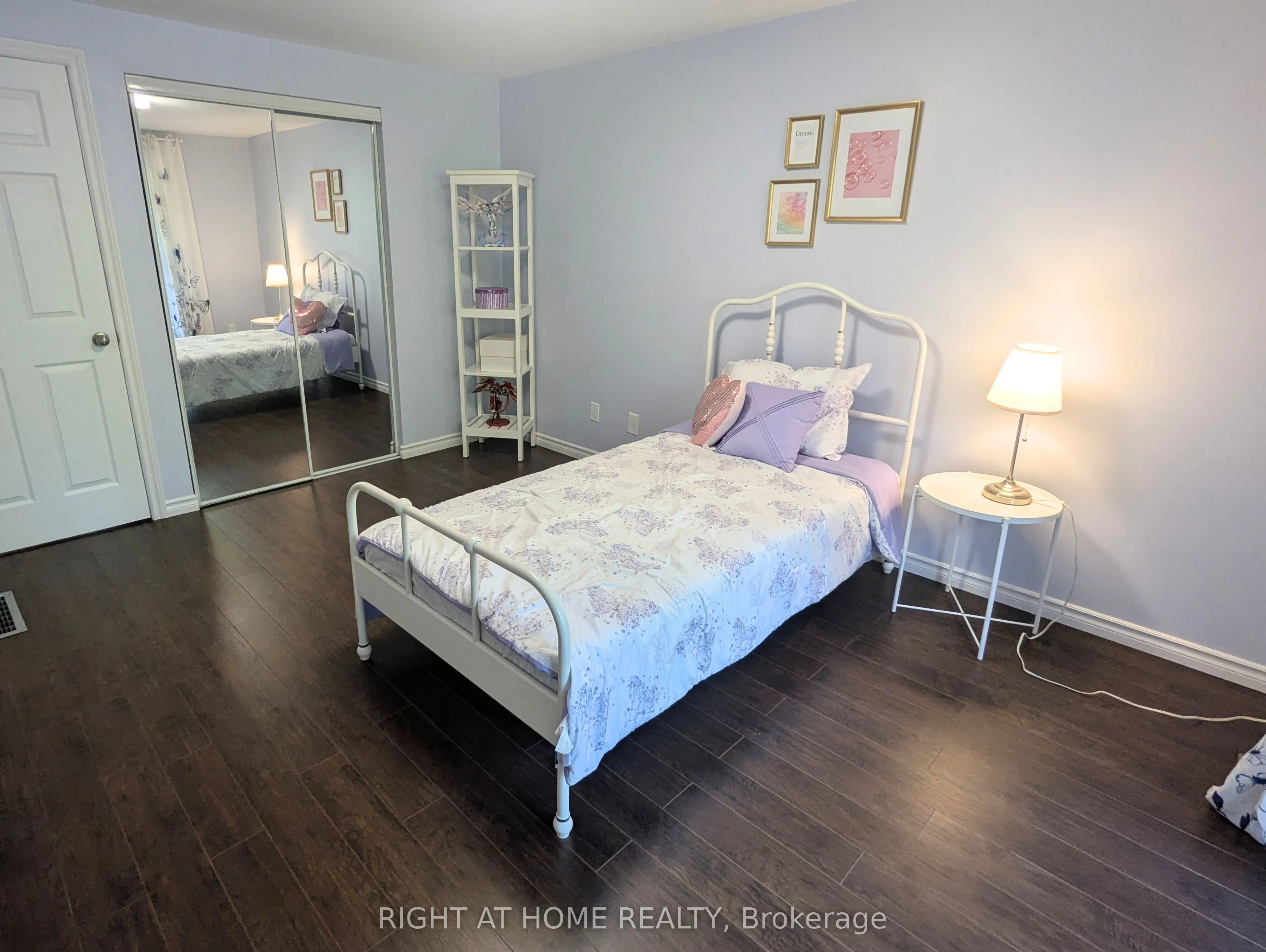 2599 Inlake Court