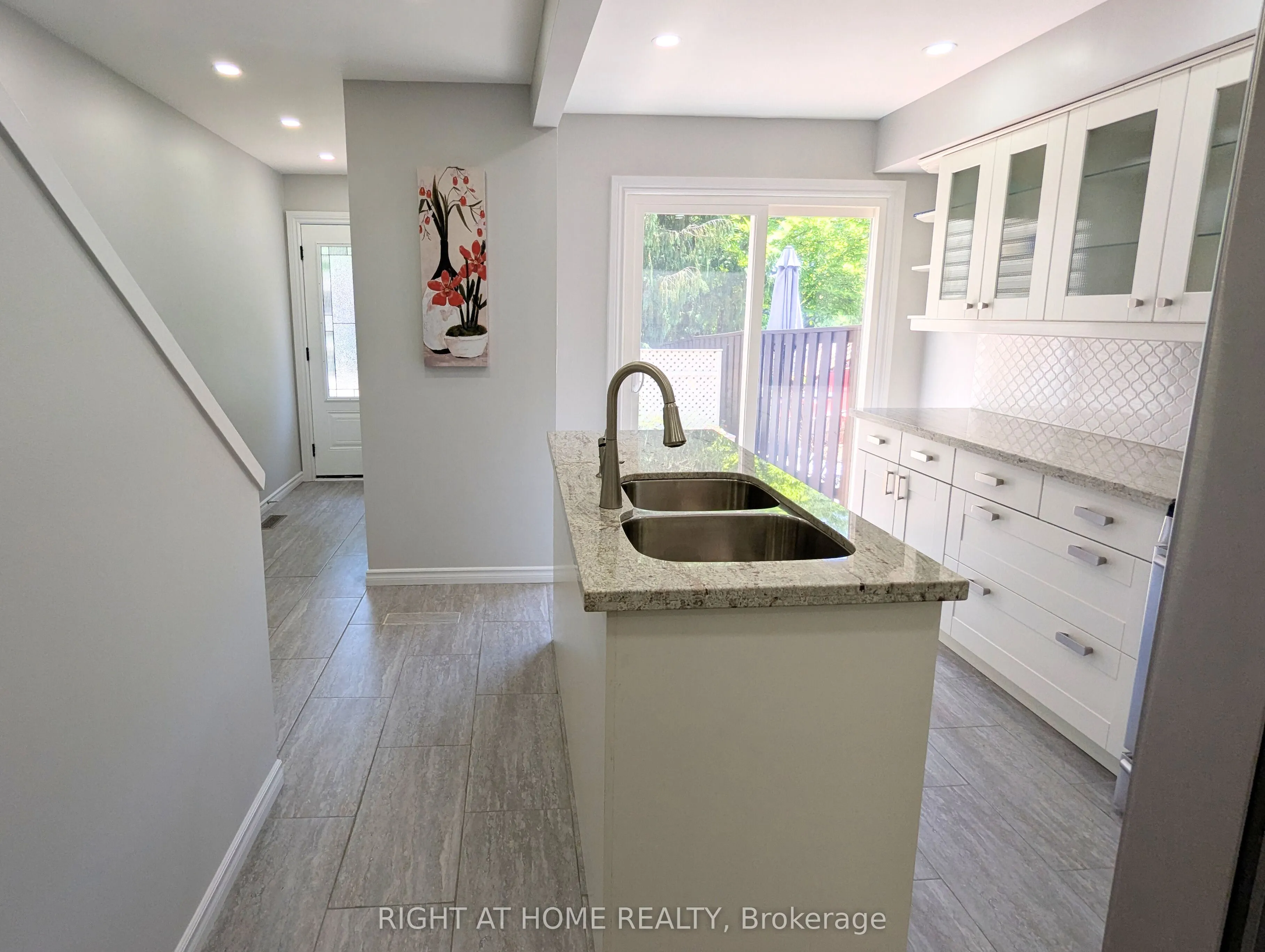 2599 Inlake Court
