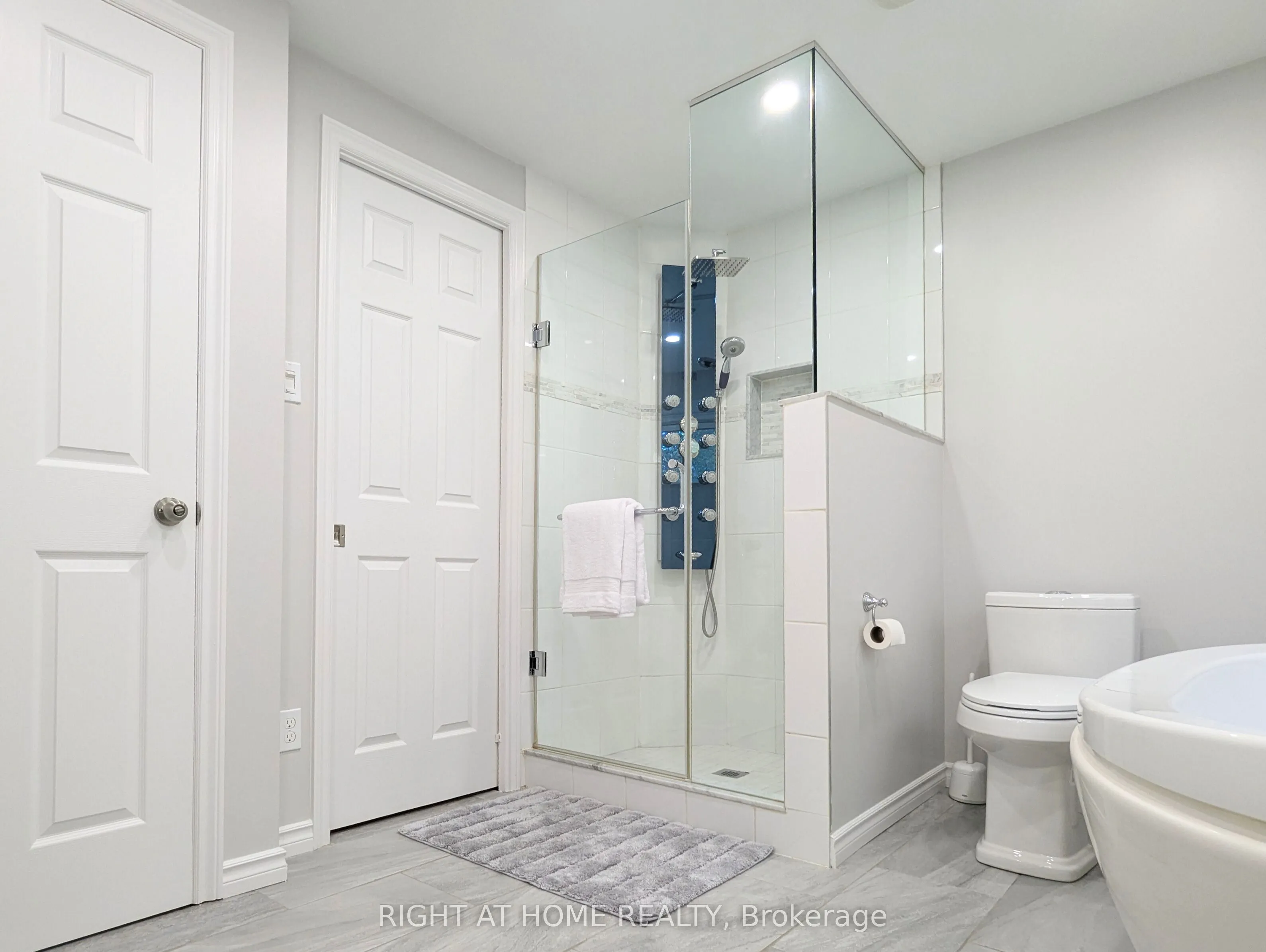 2599 Inlake Court