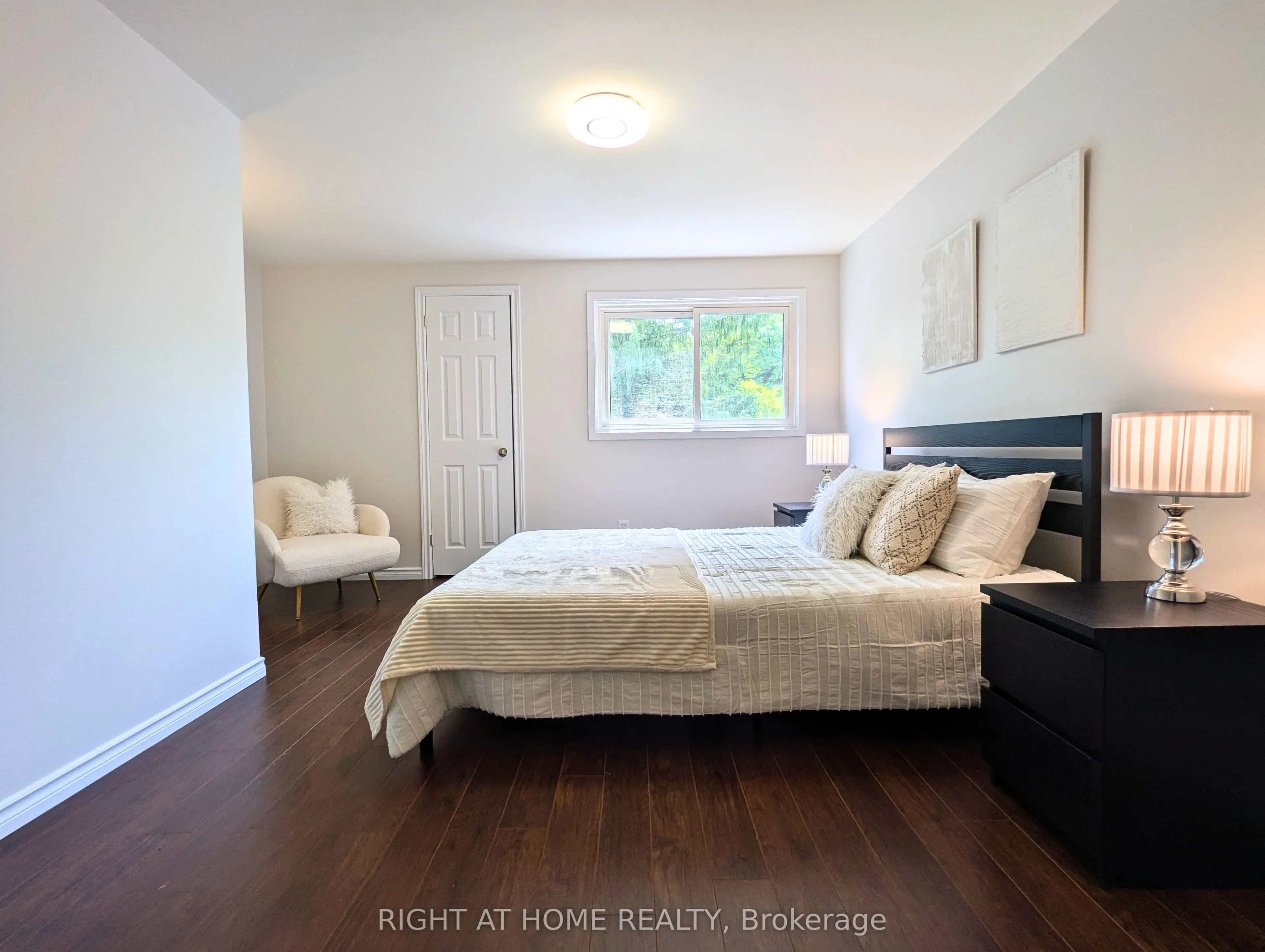 2599 Inlake Court