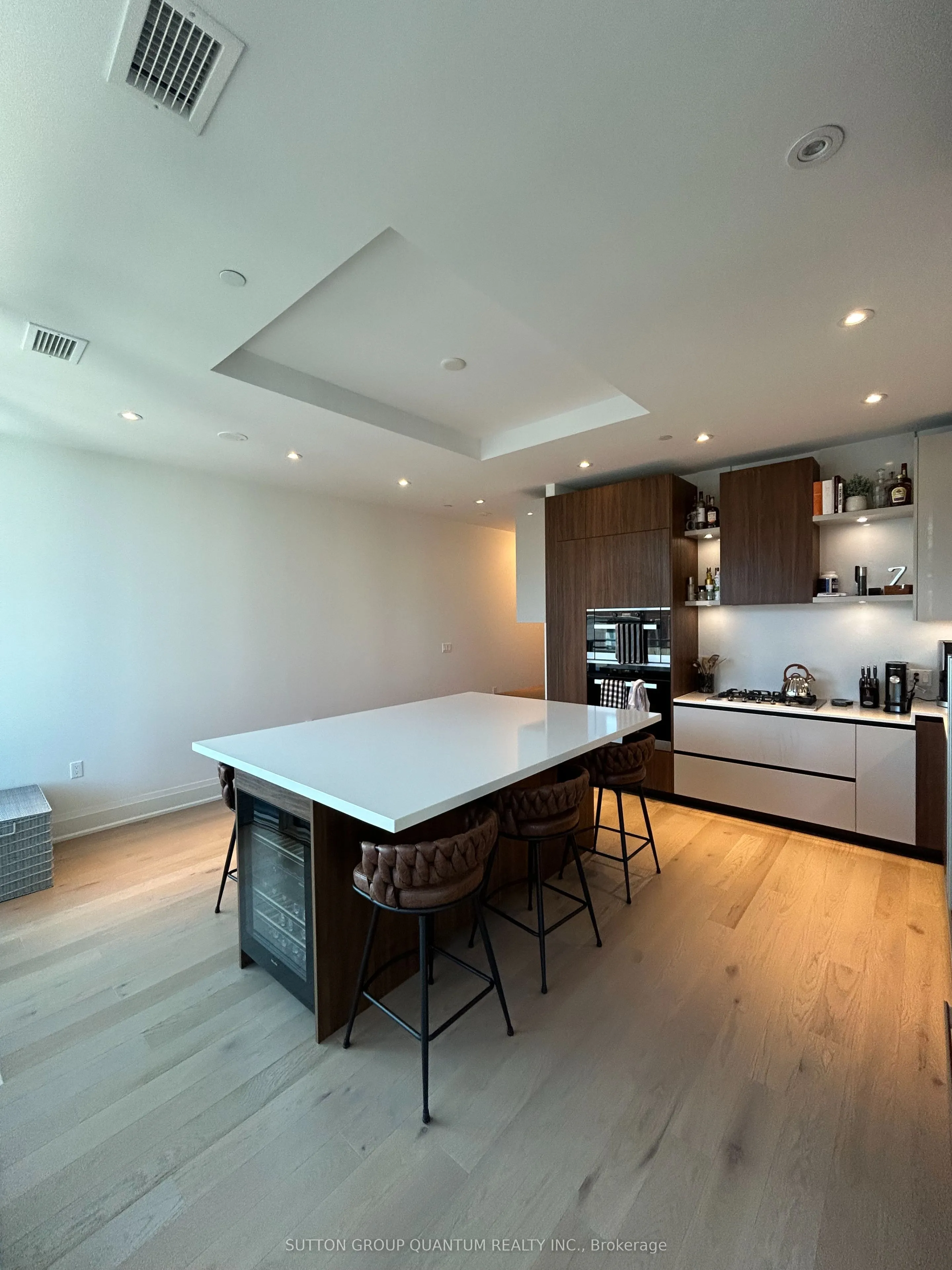 55 Port Street E, #504