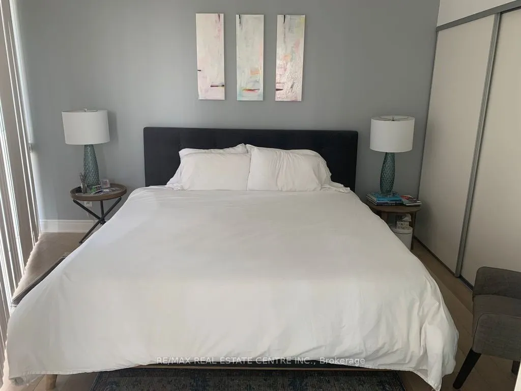 80 Marine Parade Drive N, #1906