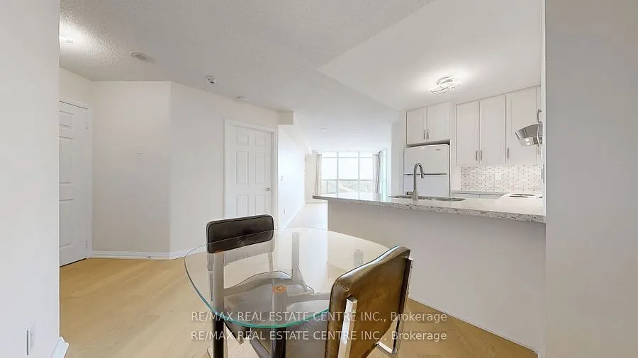 220 Forum Drive, #613
