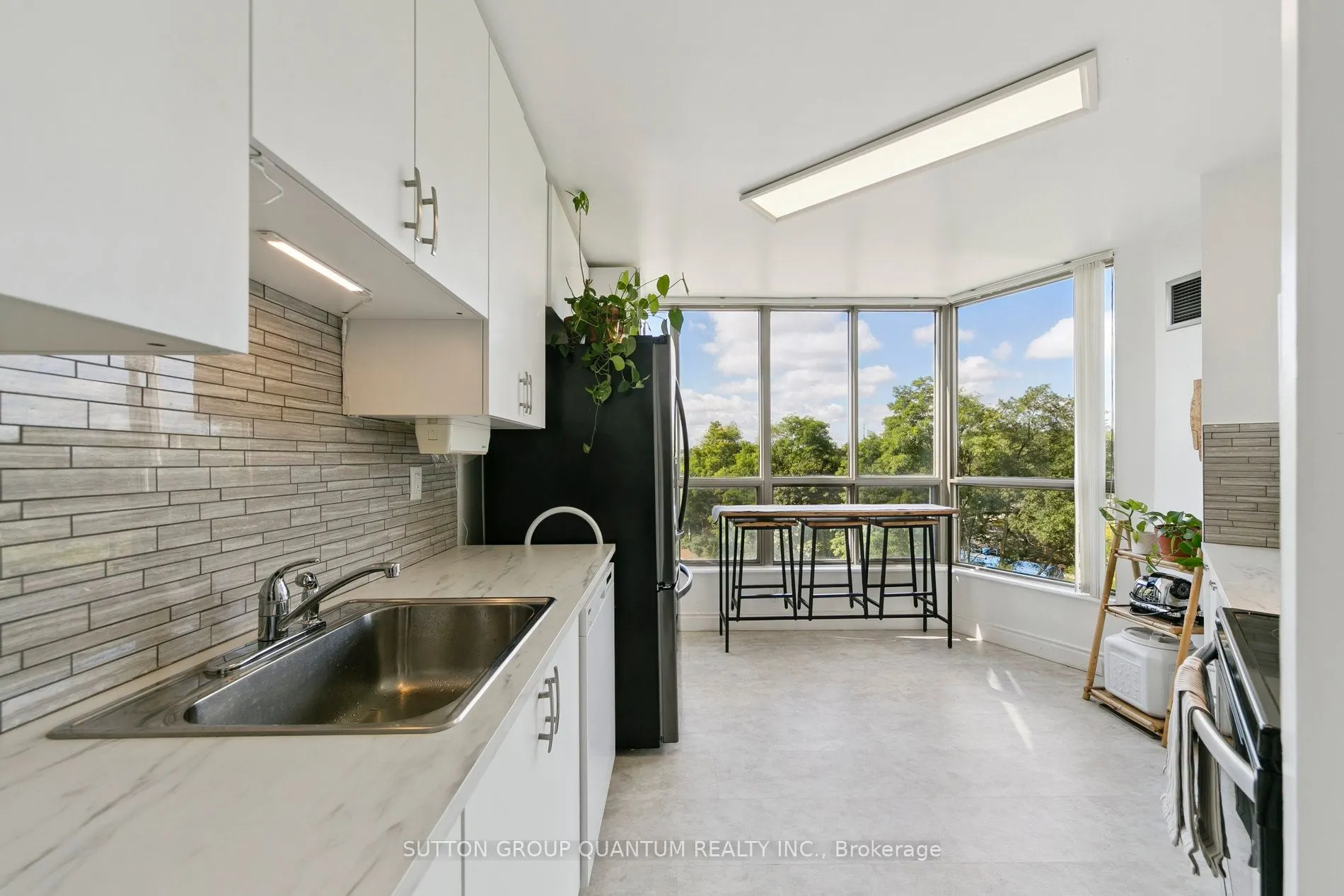 1110 WALDEN Circle, #611