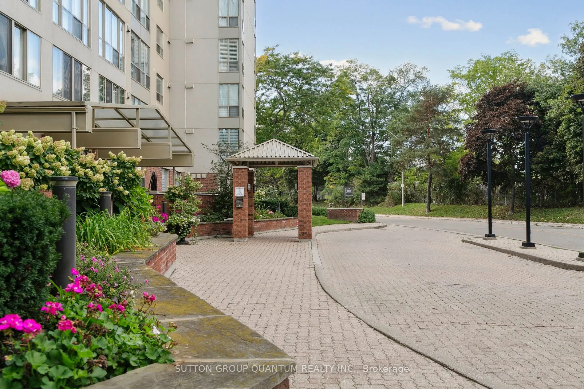 1110 WALDEN Circle, #611