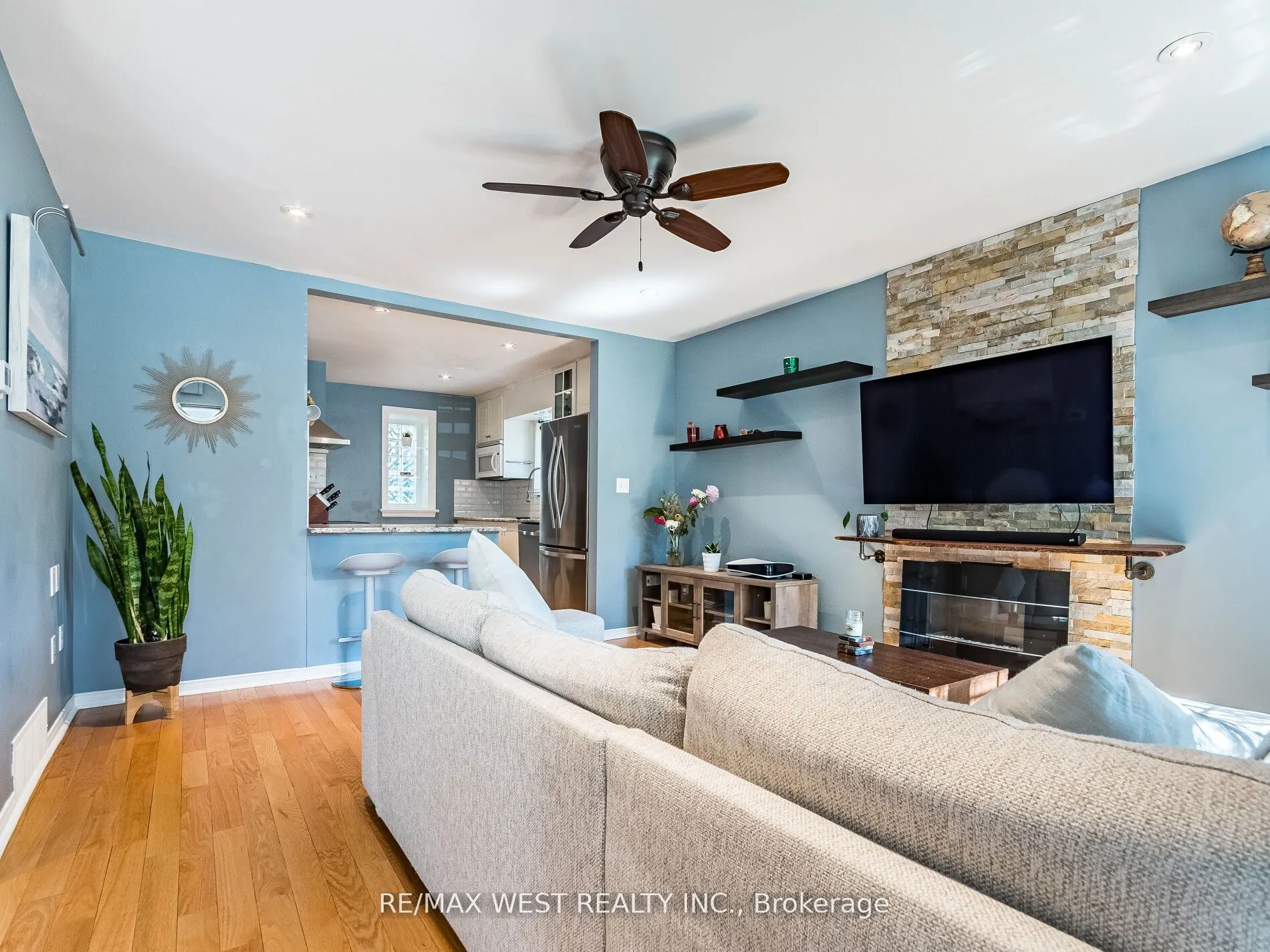 76 Laburnham Avenue