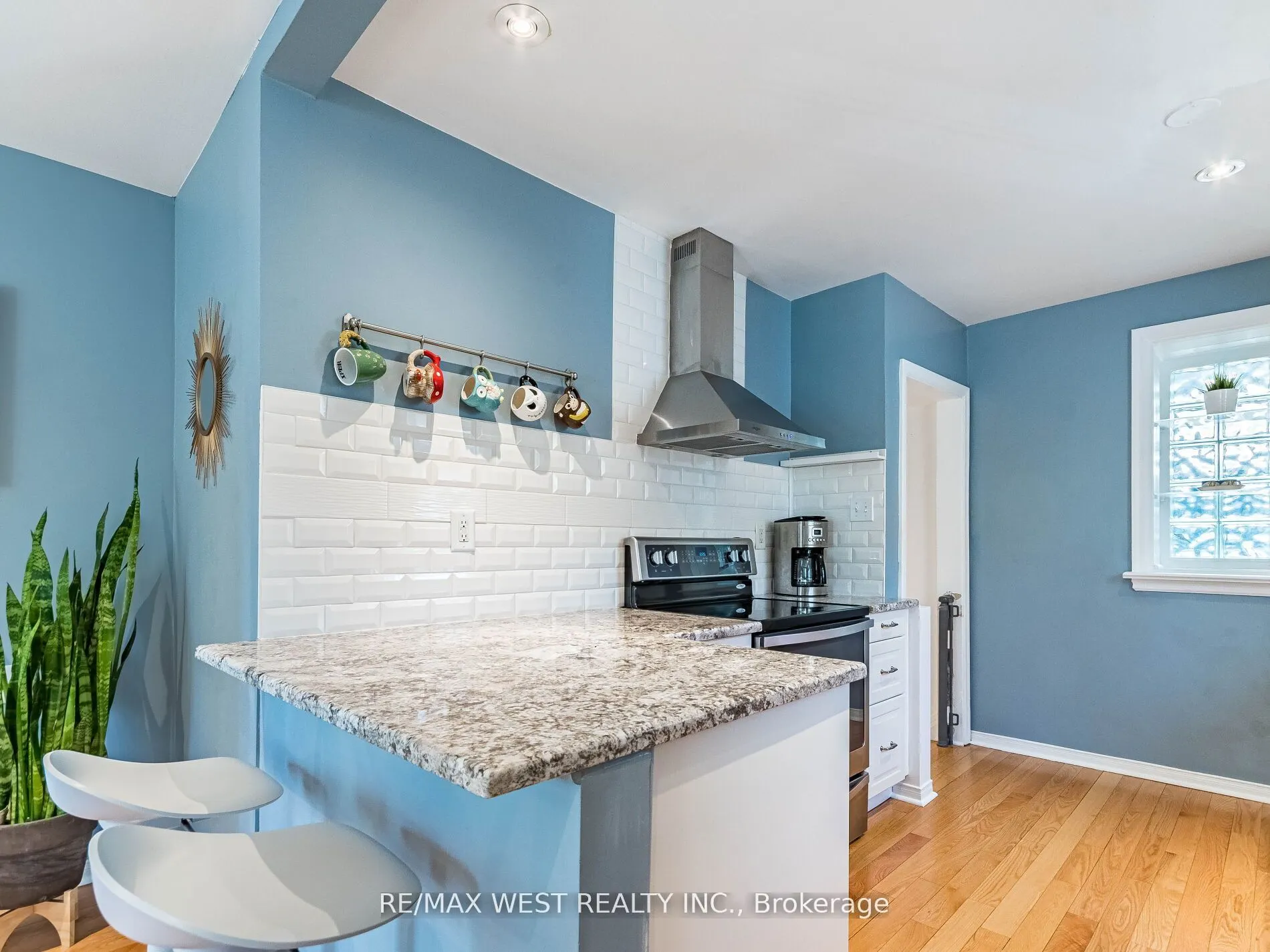 76 Laburnham Avenue