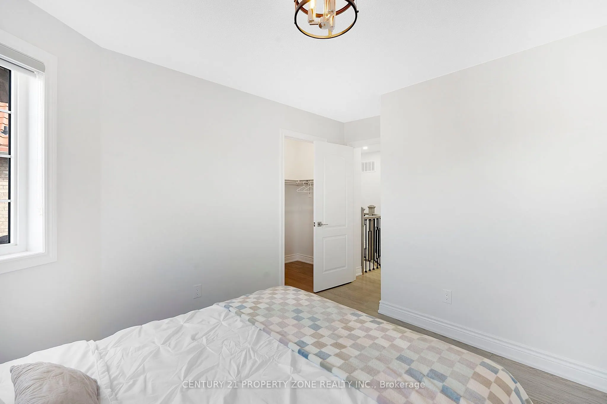 42 Spotted Owl Crescent