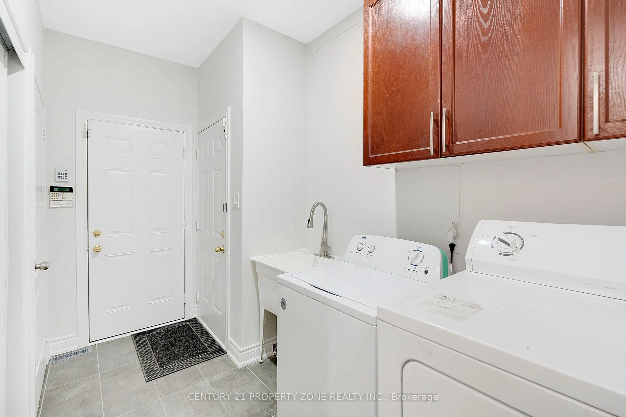 42 Spotted Owl Crescent