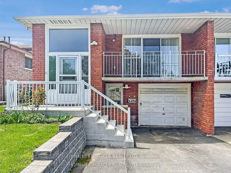 3485 Oakglade Crescent