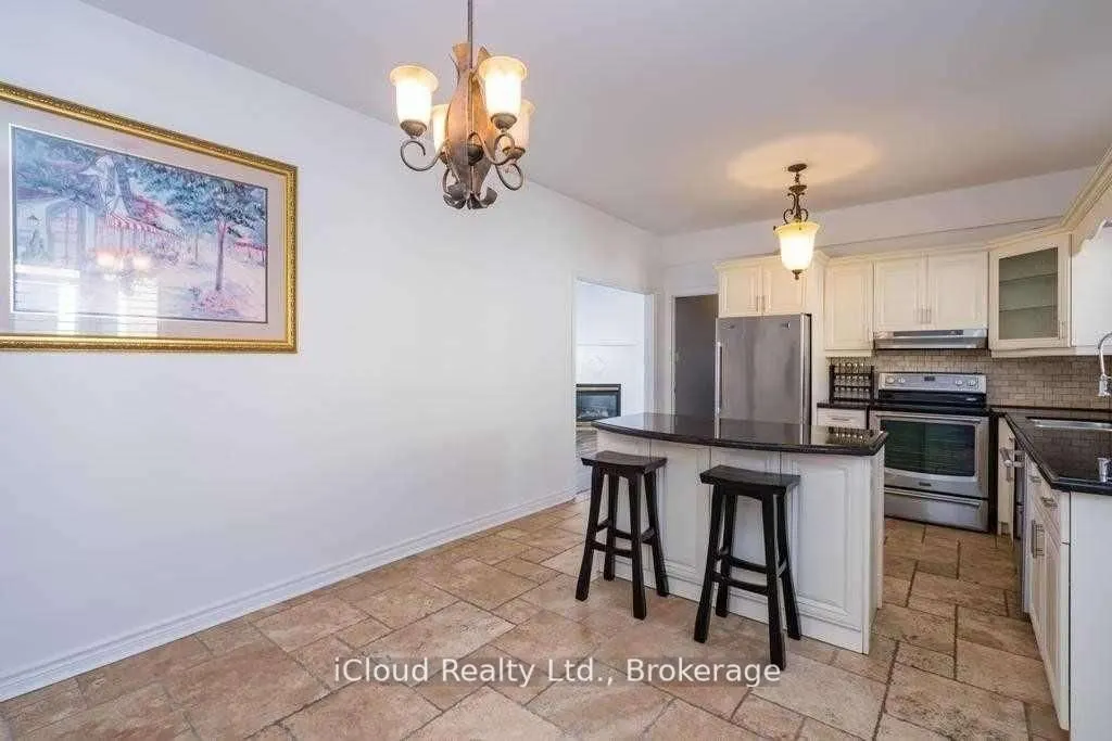 12 King George Road, #Room 2