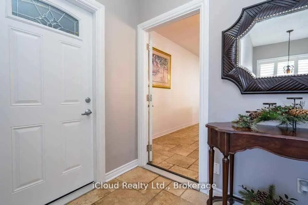 12 King George Road, #Room 2