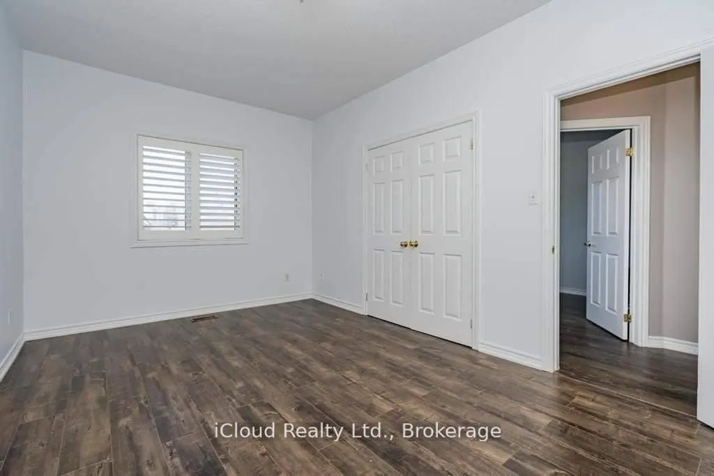 12 King George Road, #Room 2