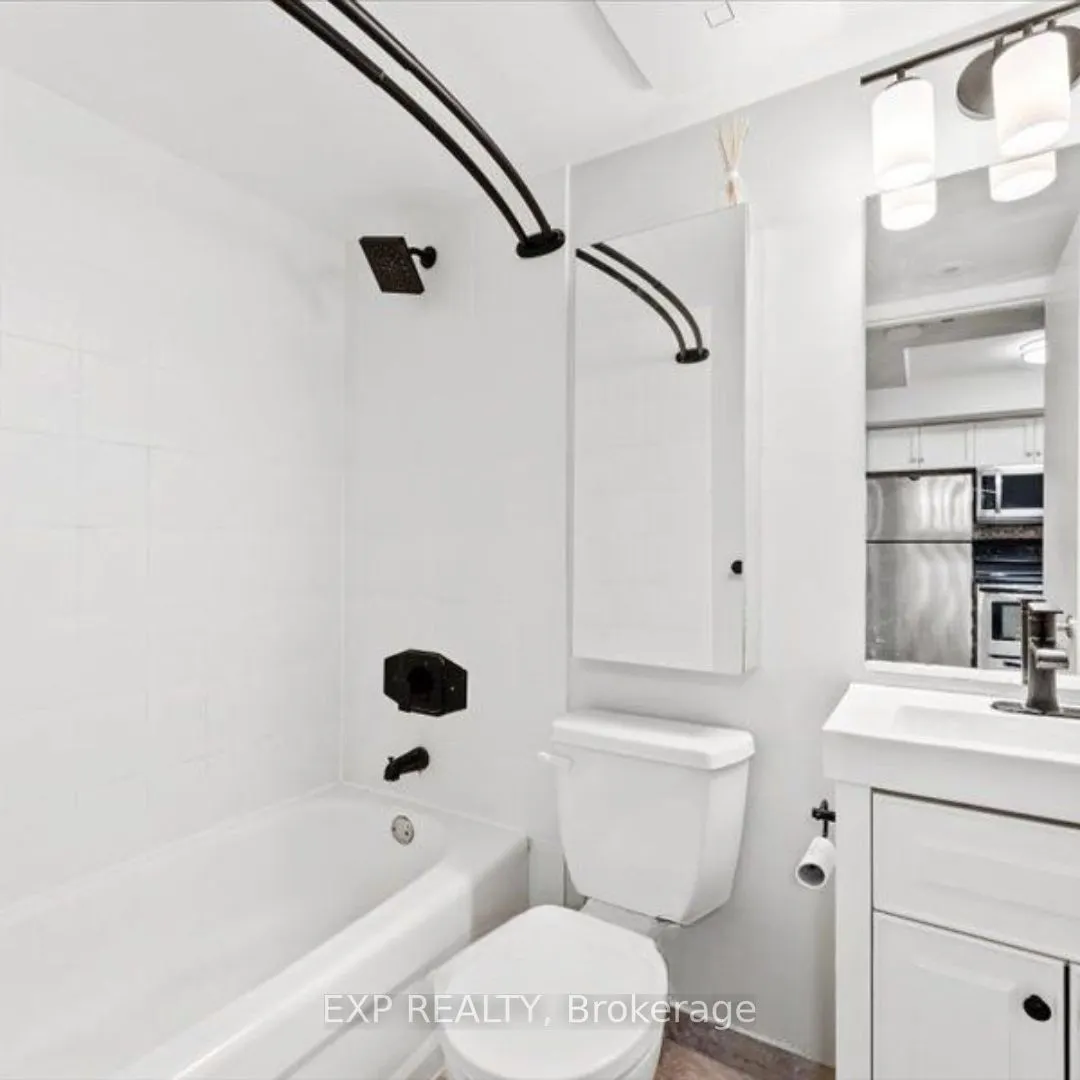 10 Laidlaw Street, #Th725