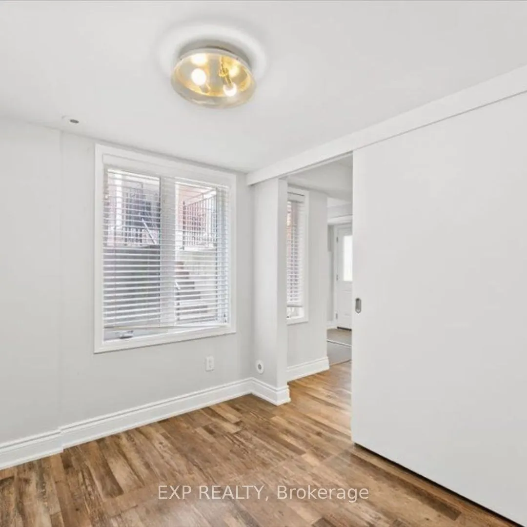 10 Laidlaw Street, #Th725