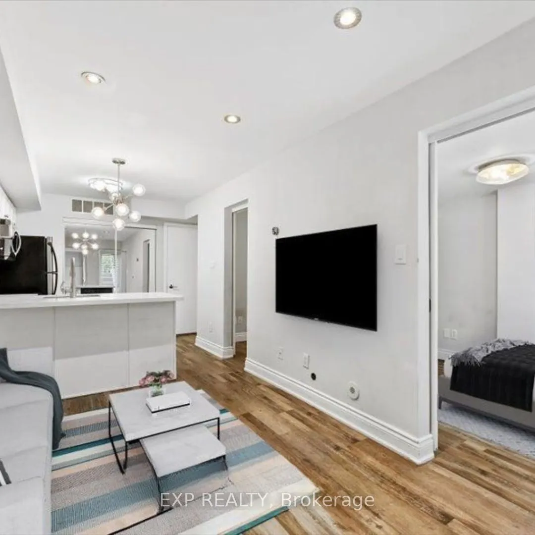 10 Laidlaw Street, #Th725