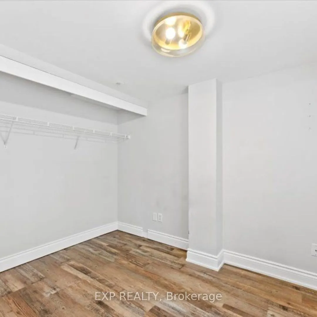 10 Laidlaw Street, #Th725