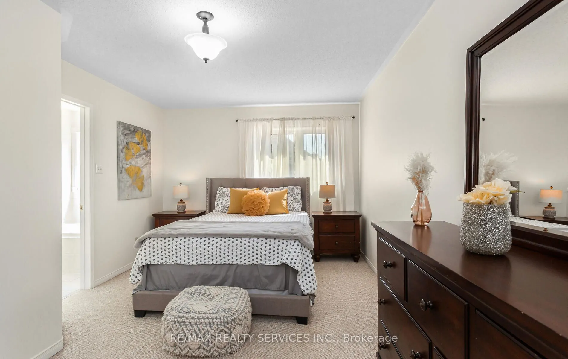 3912 Zenith Court