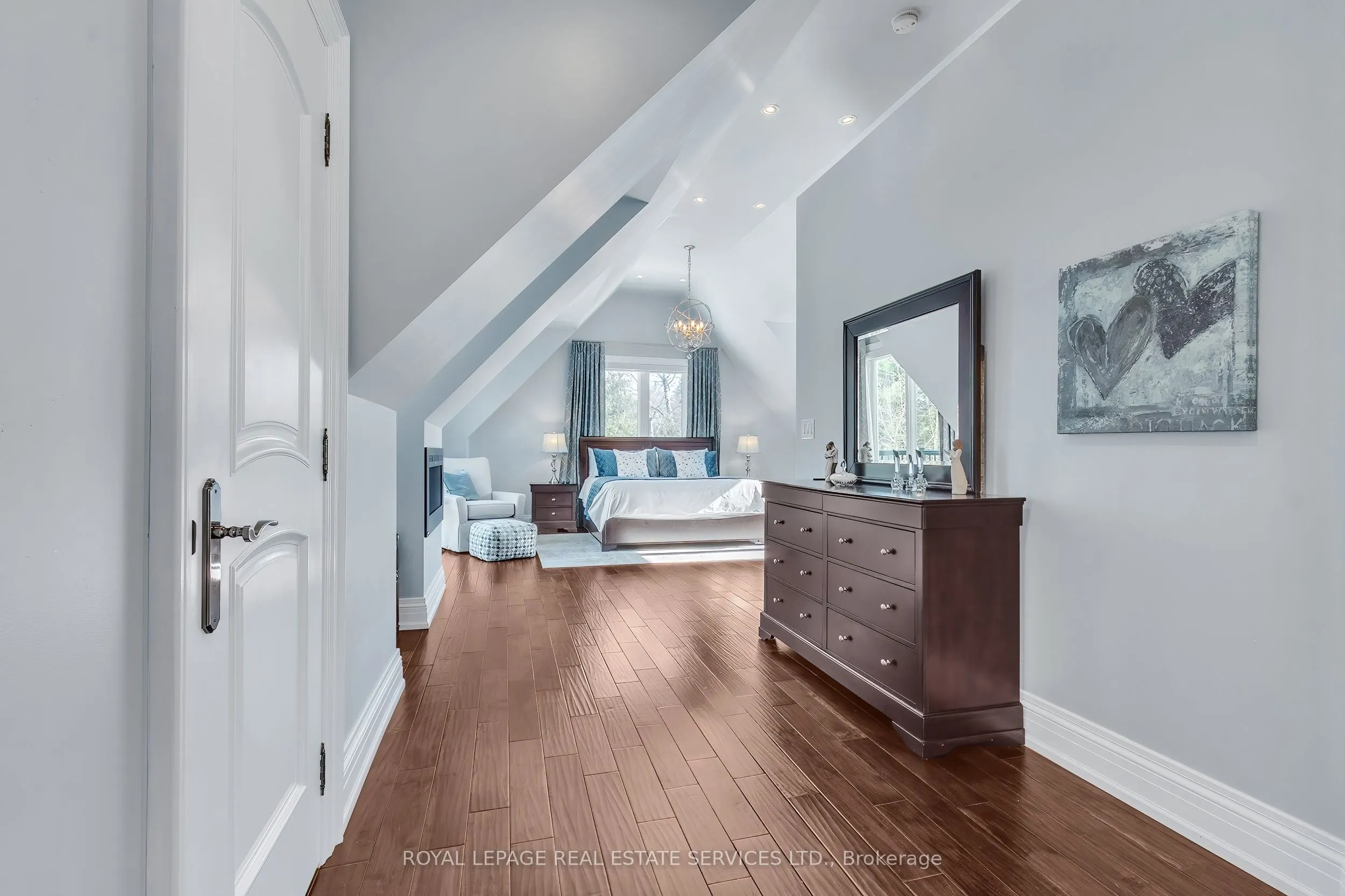 384 Rebecca Street