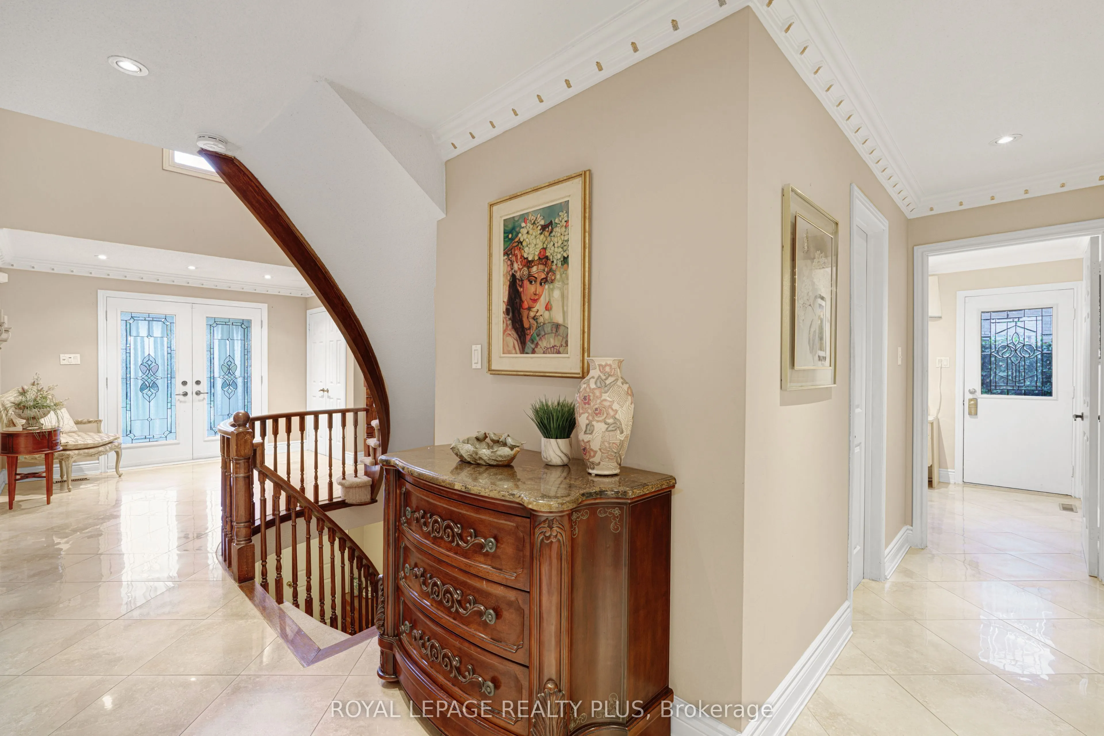 1760 Featherston Court