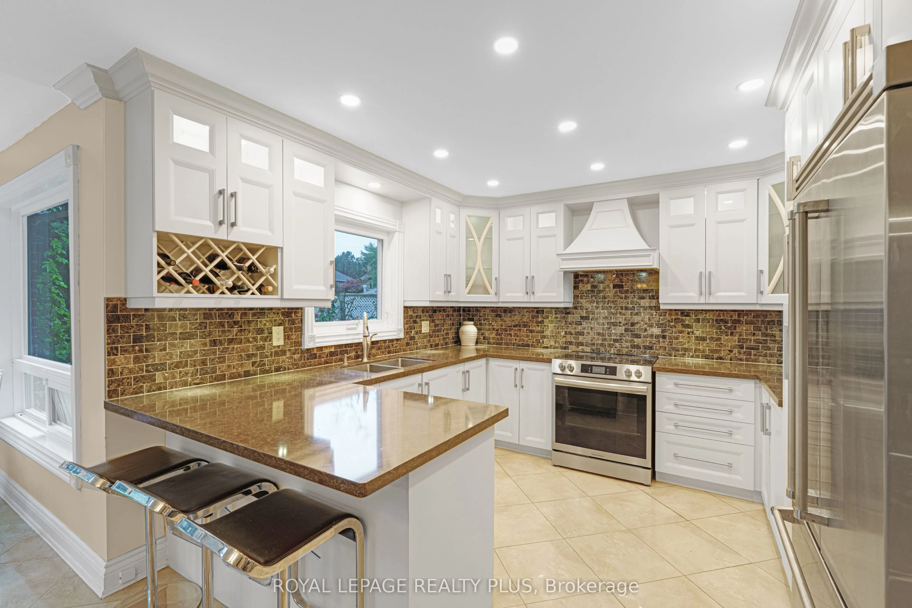 1760 Featherston Court