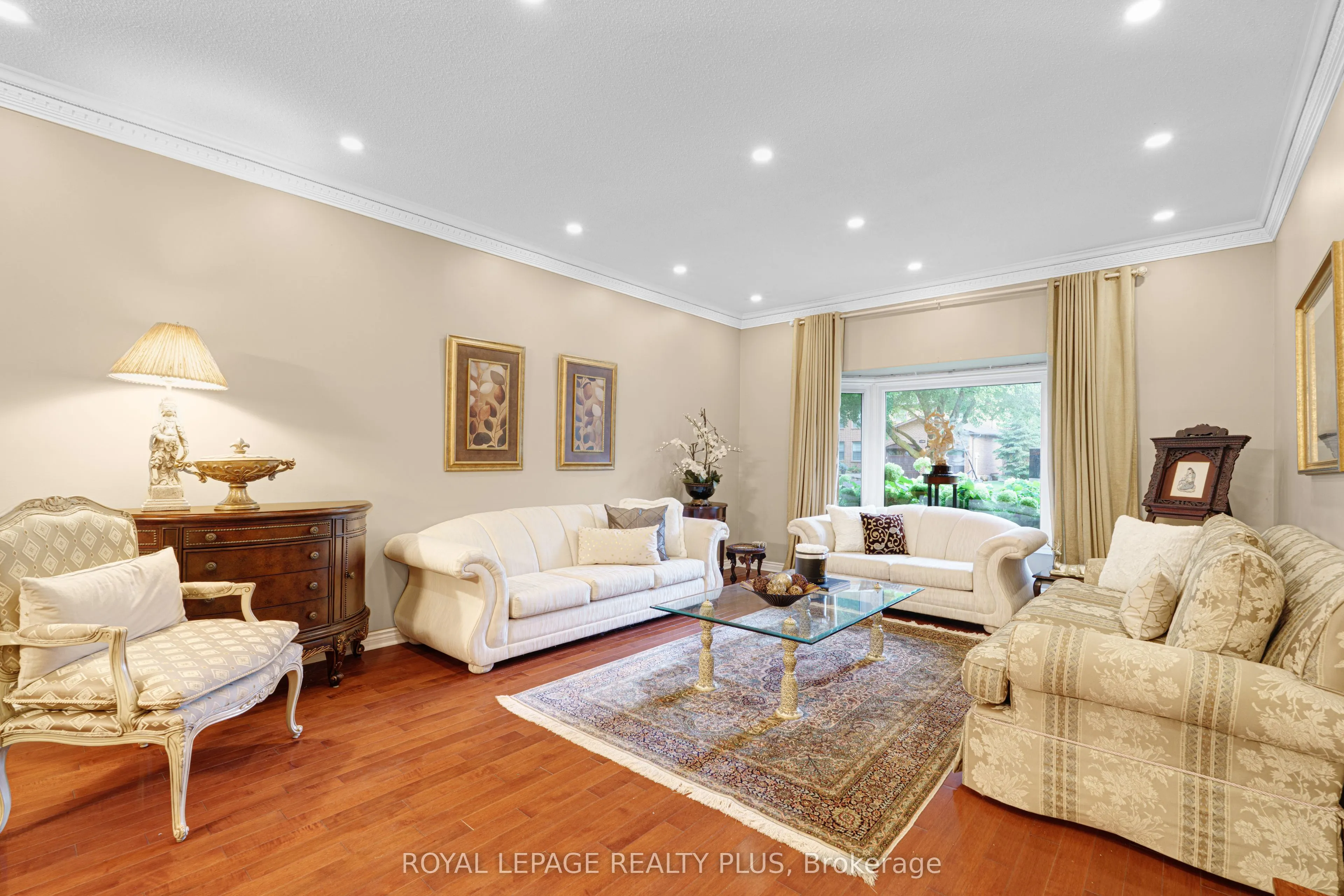 1760 Featherston Court