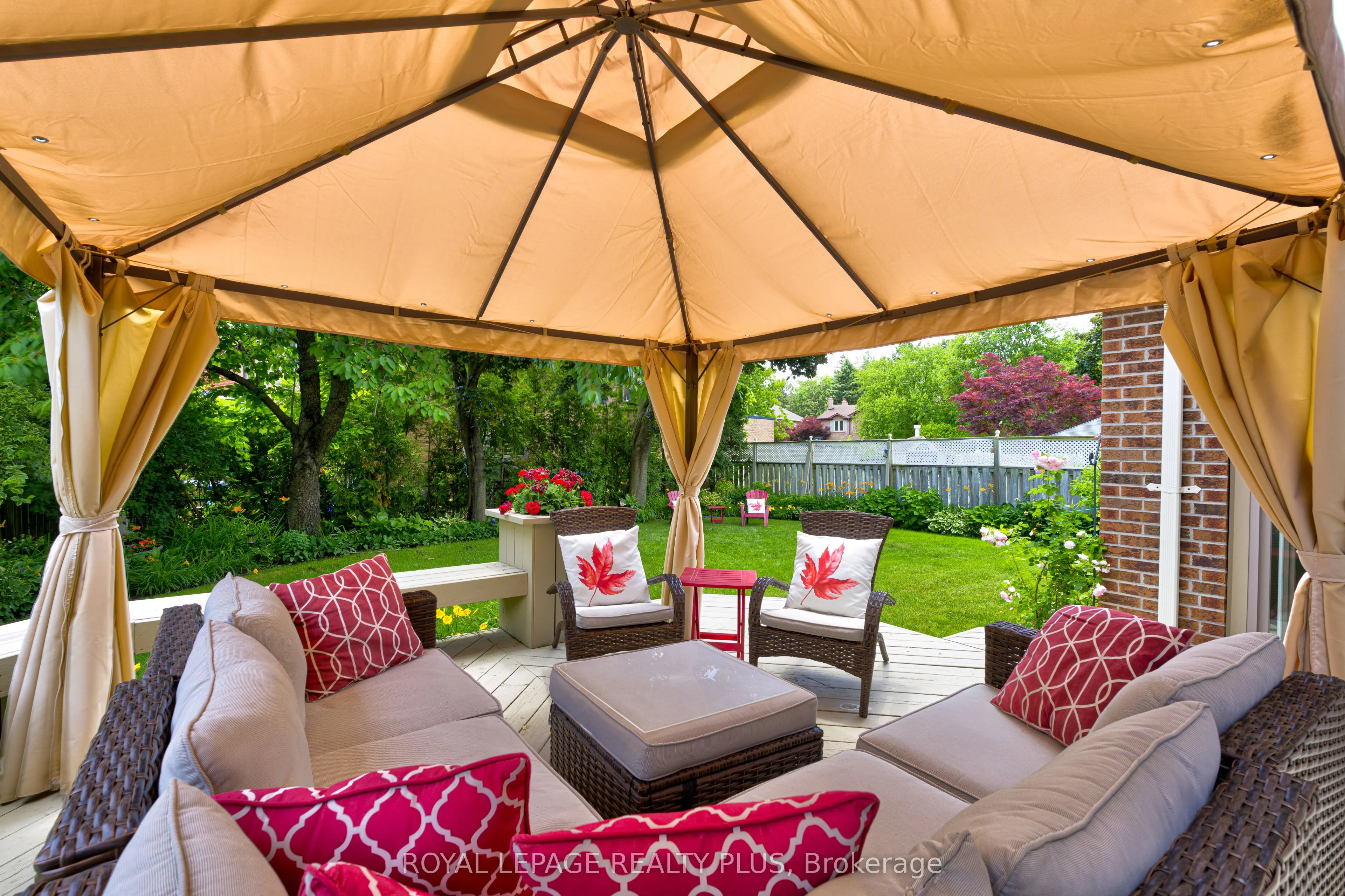 1760 Featherston Court