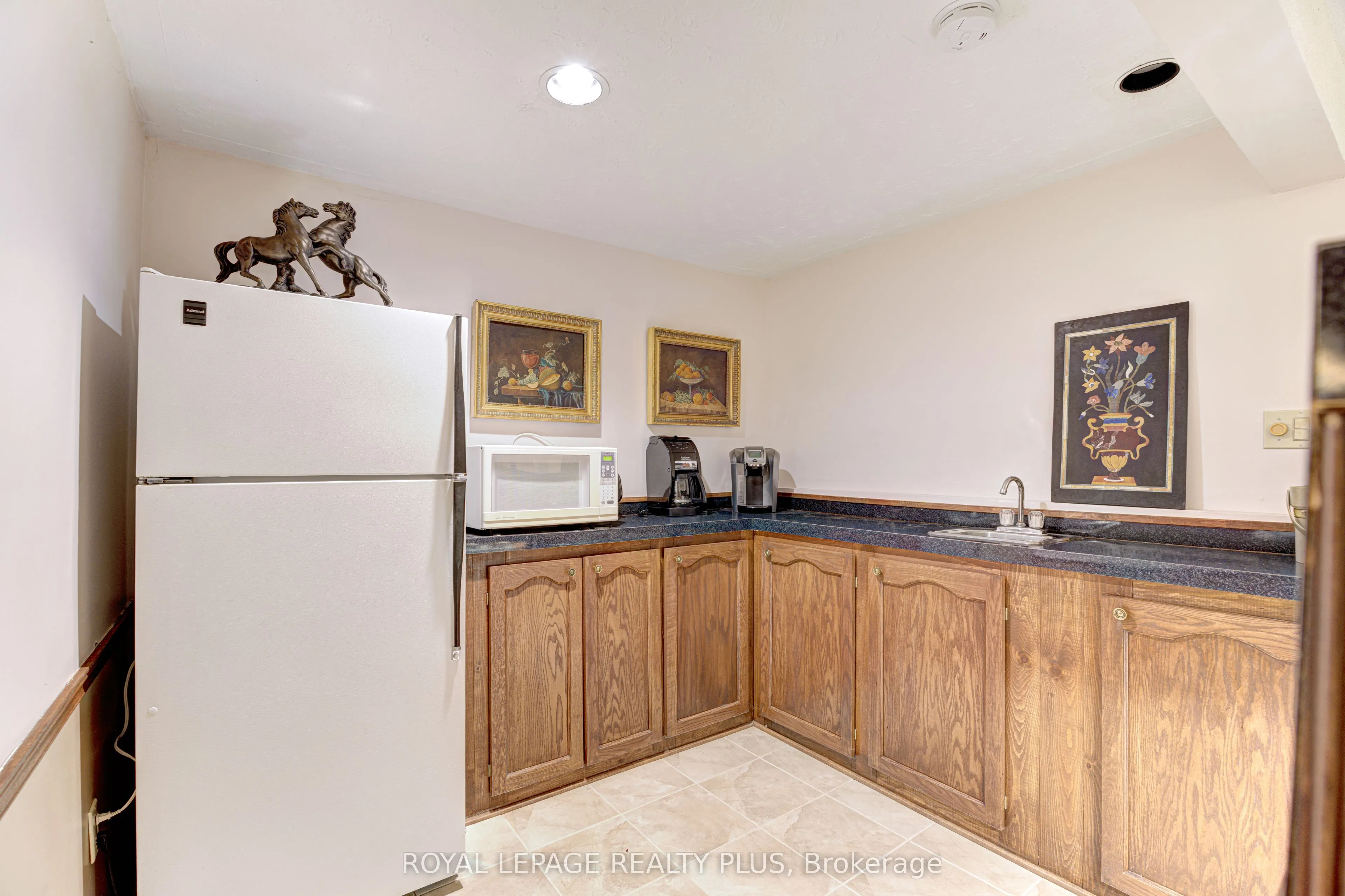 1760 Featherston Court