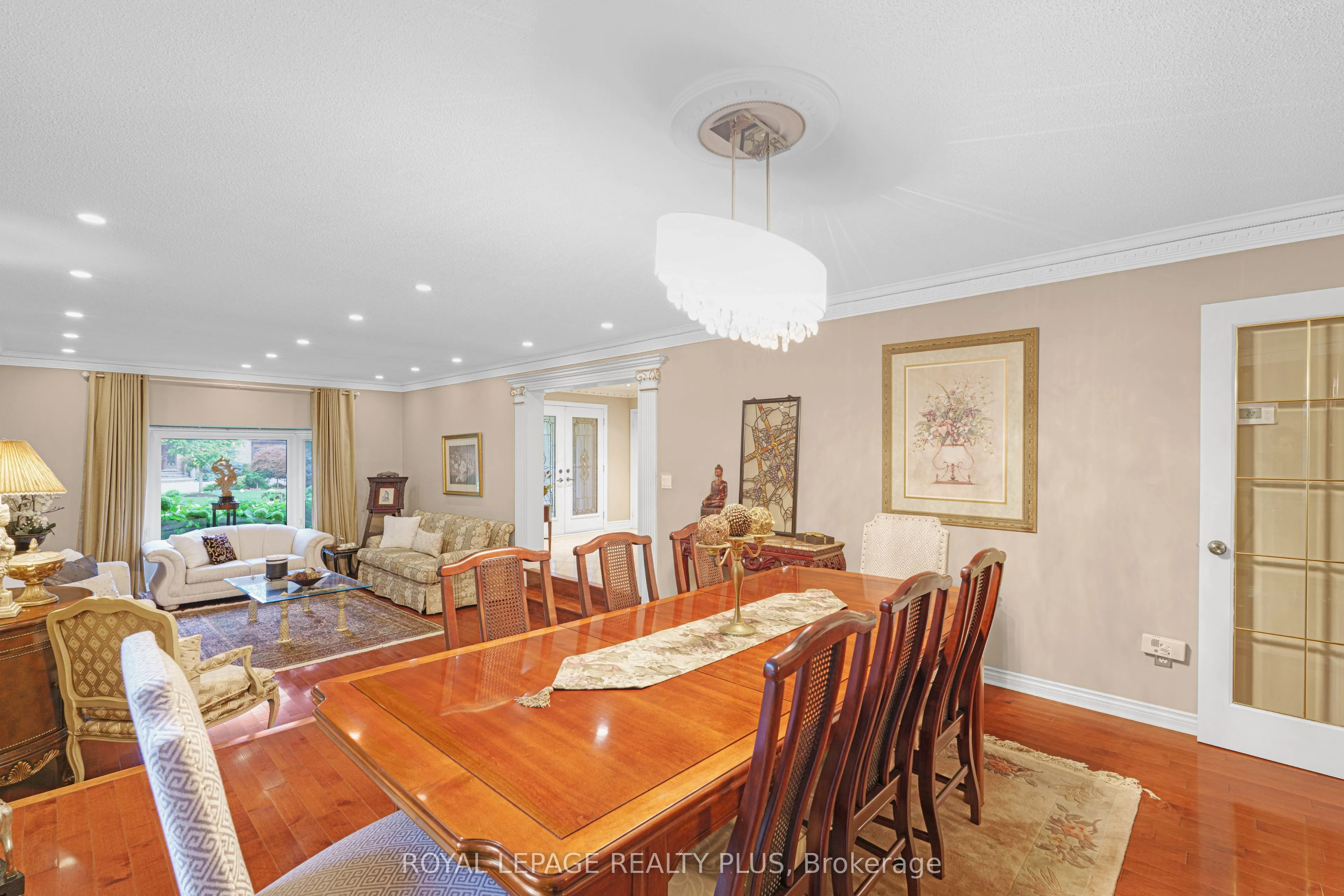 1760 Featherston Court