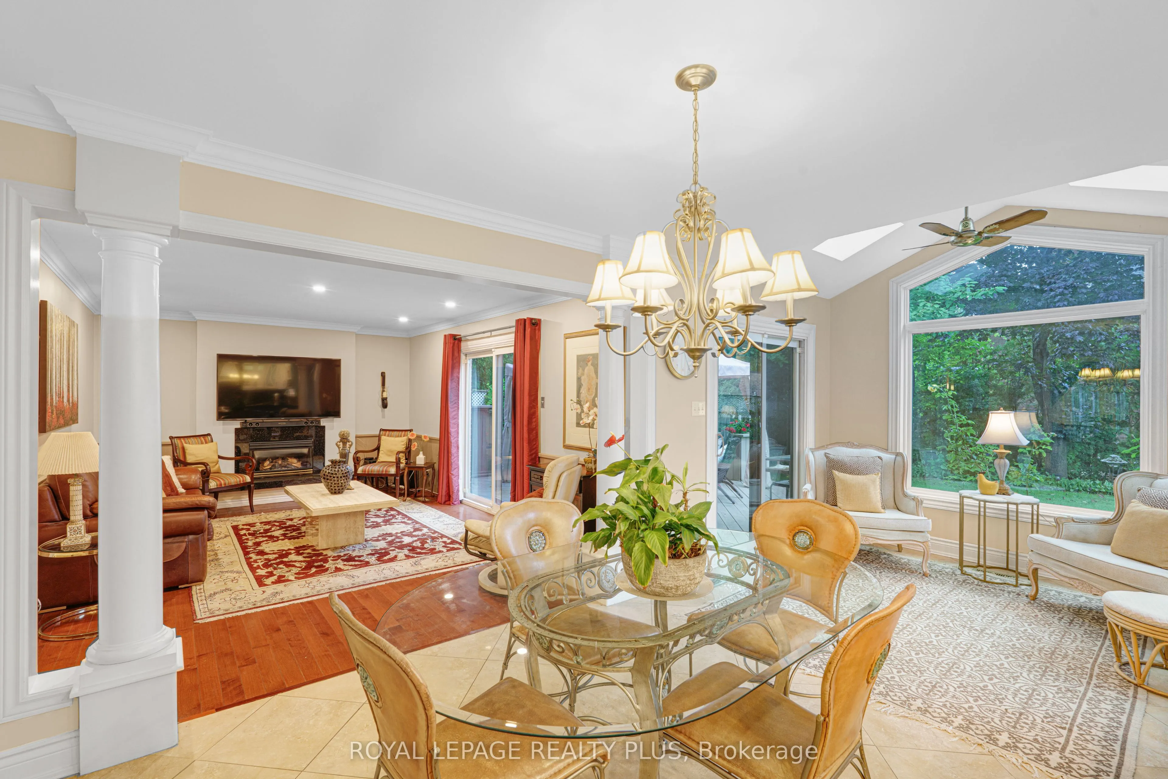 1760 Featherston Court